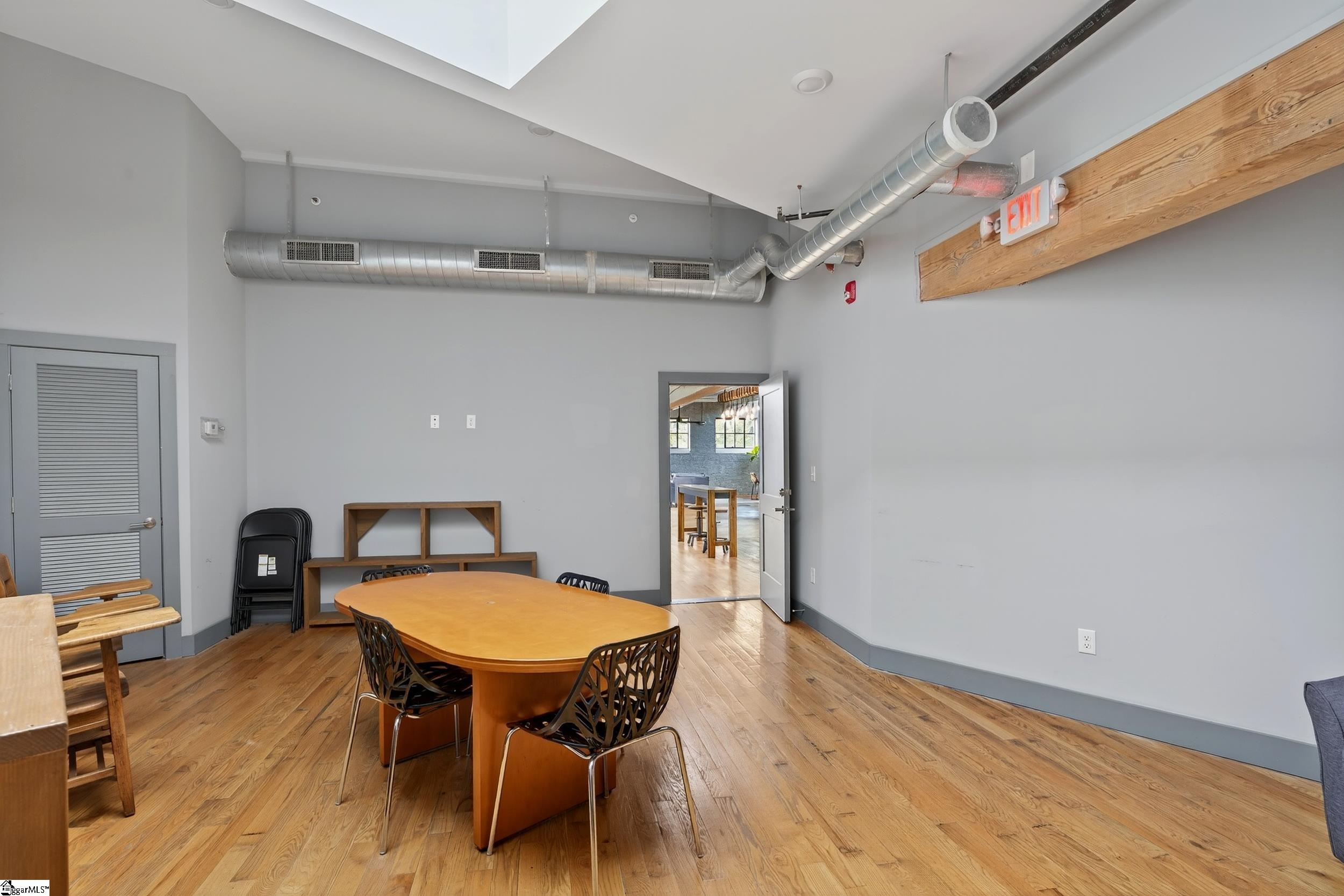 806 Green Avenue Property Photo 31