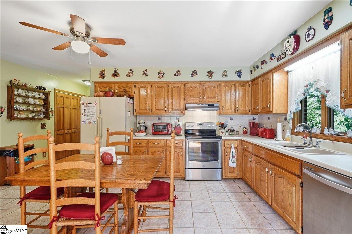 205 Vera Holliday Road Property Photo 8