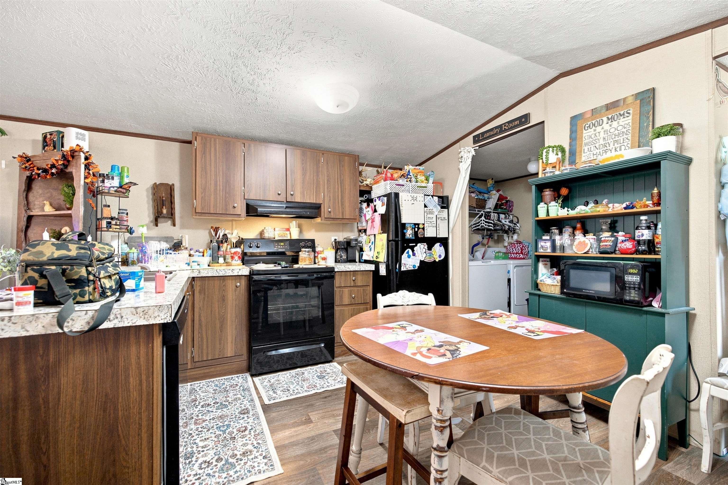 205 Simpson Road Property Photo 8