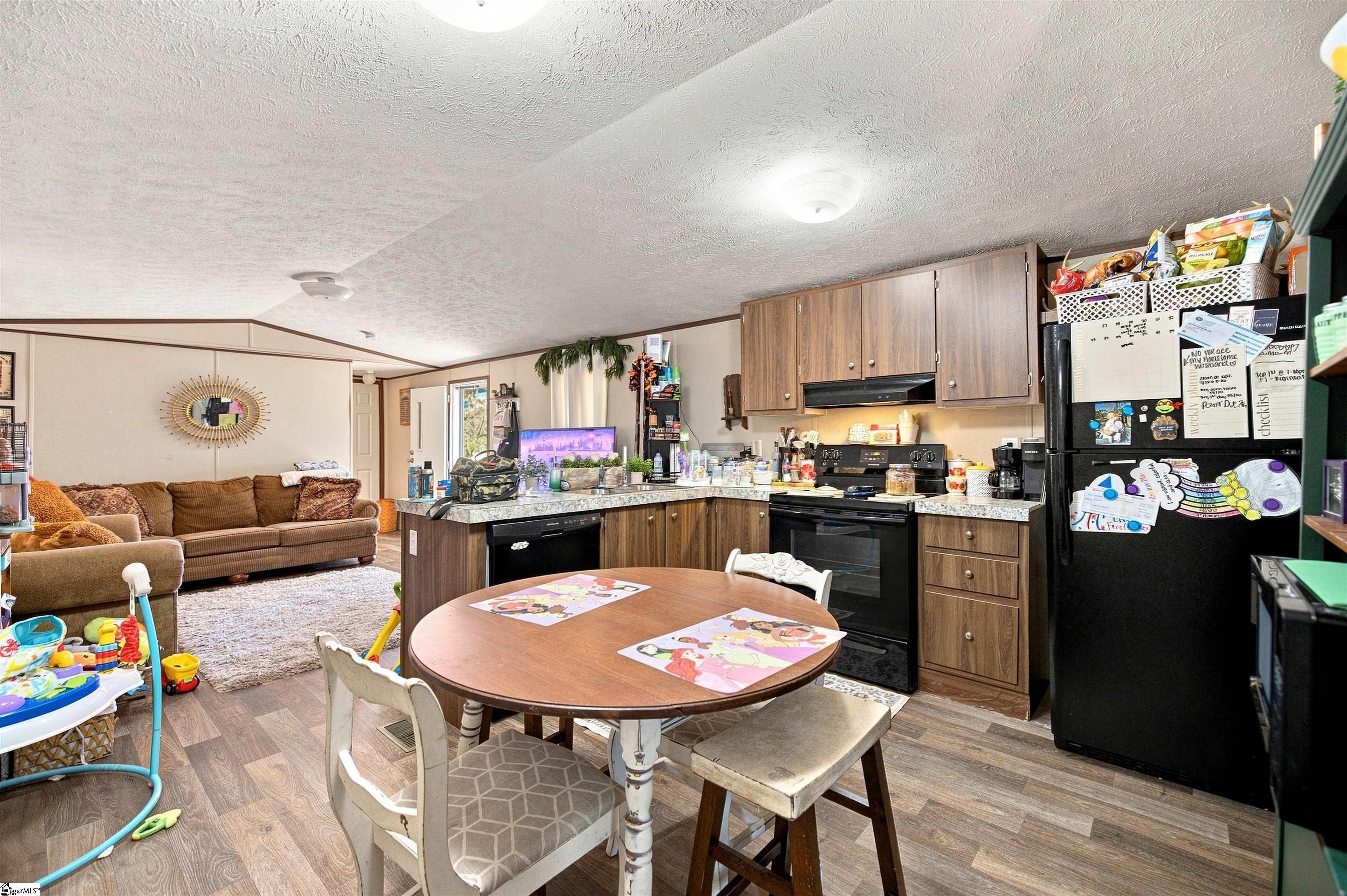 205 Simpson Road Property Photo 9
