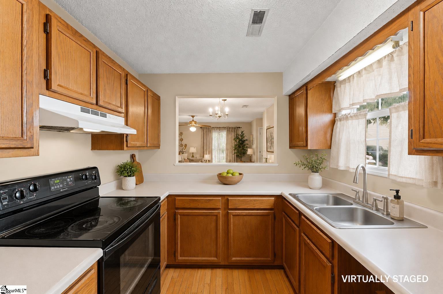 40 Huntsfield Drive Property Photo 3