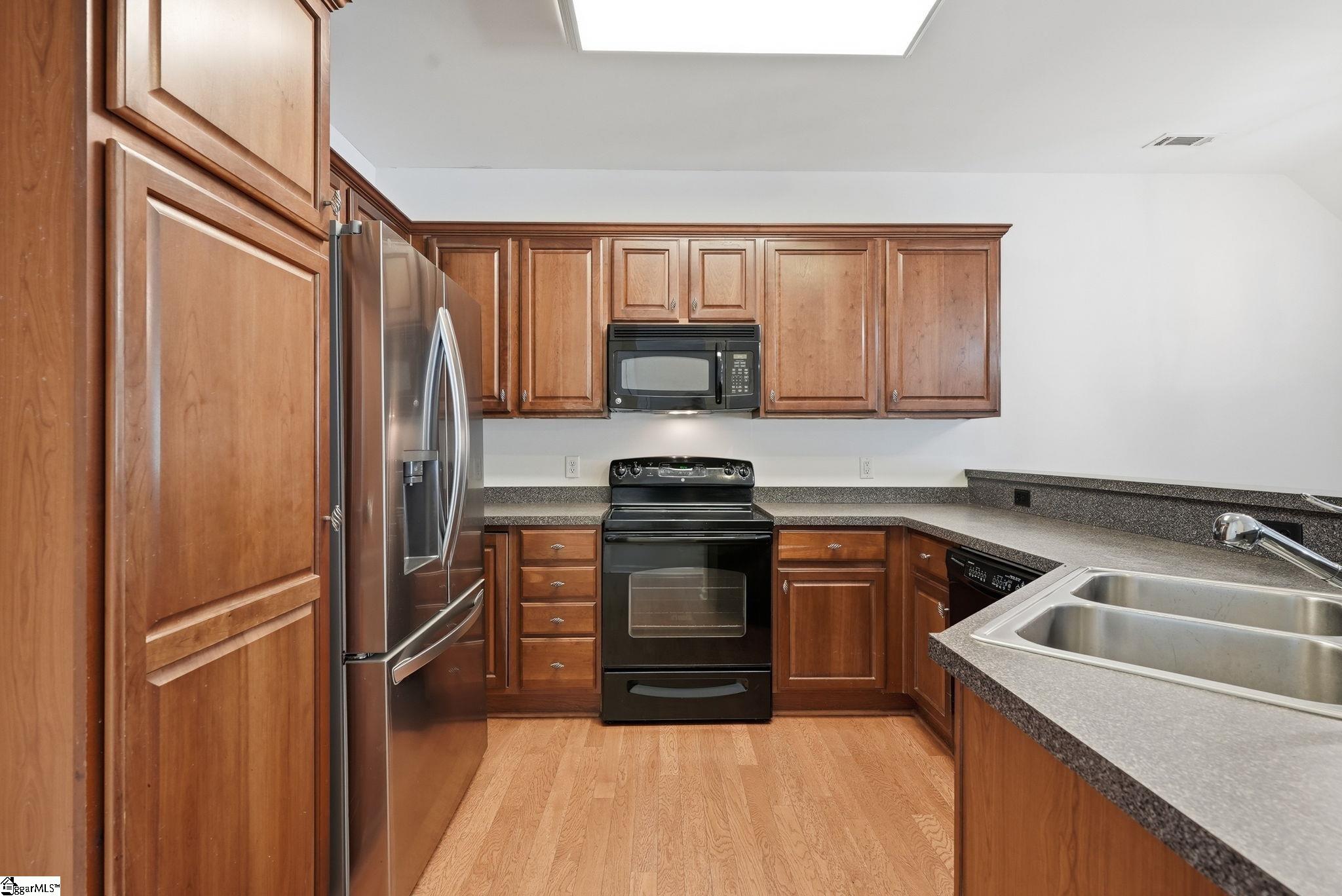 129 Mercer Drive Property Photo 5