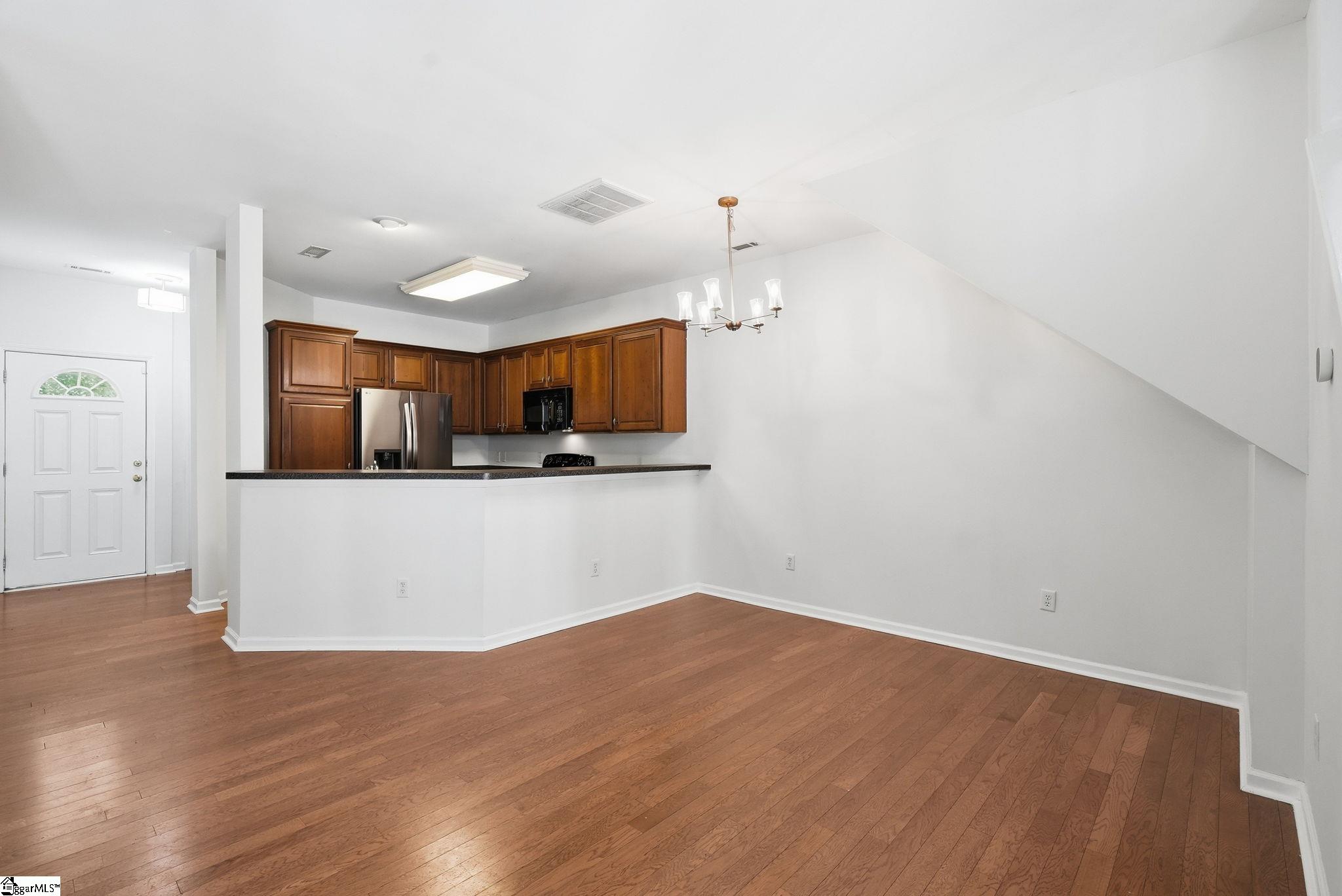 129 Mercer Drive Property Photo 7