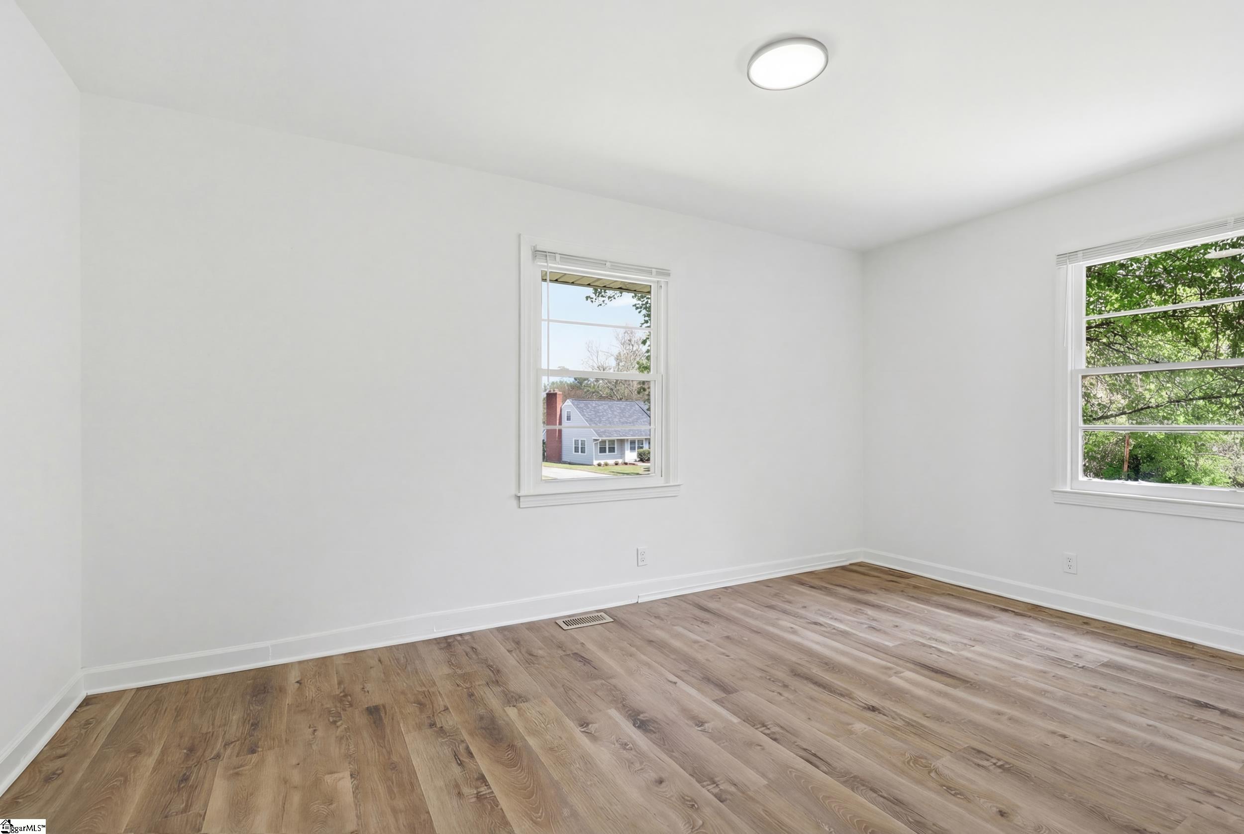 49 Foxhall Road Property Photo 17