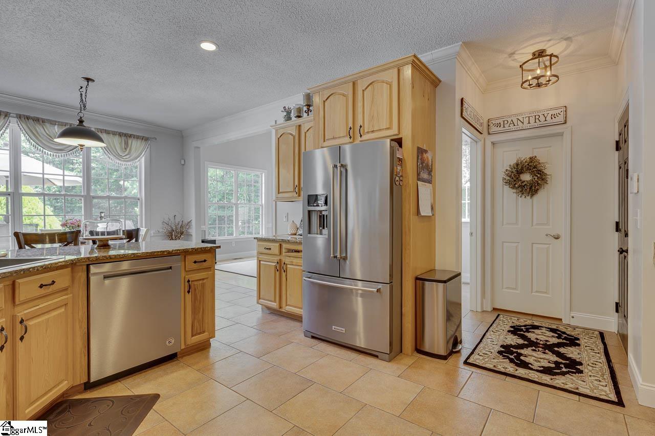460 Dill Road Property Photo 17