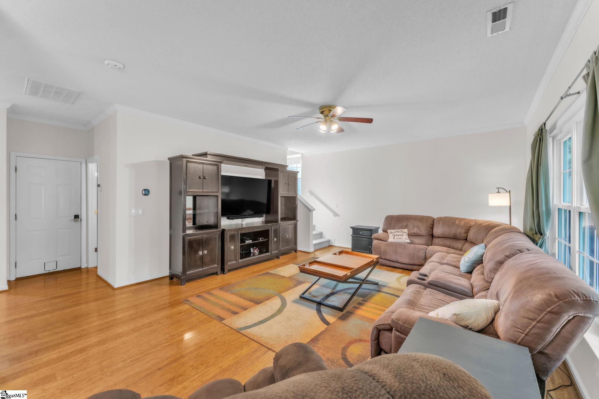 6 Hartwell Drive Property Photo 5