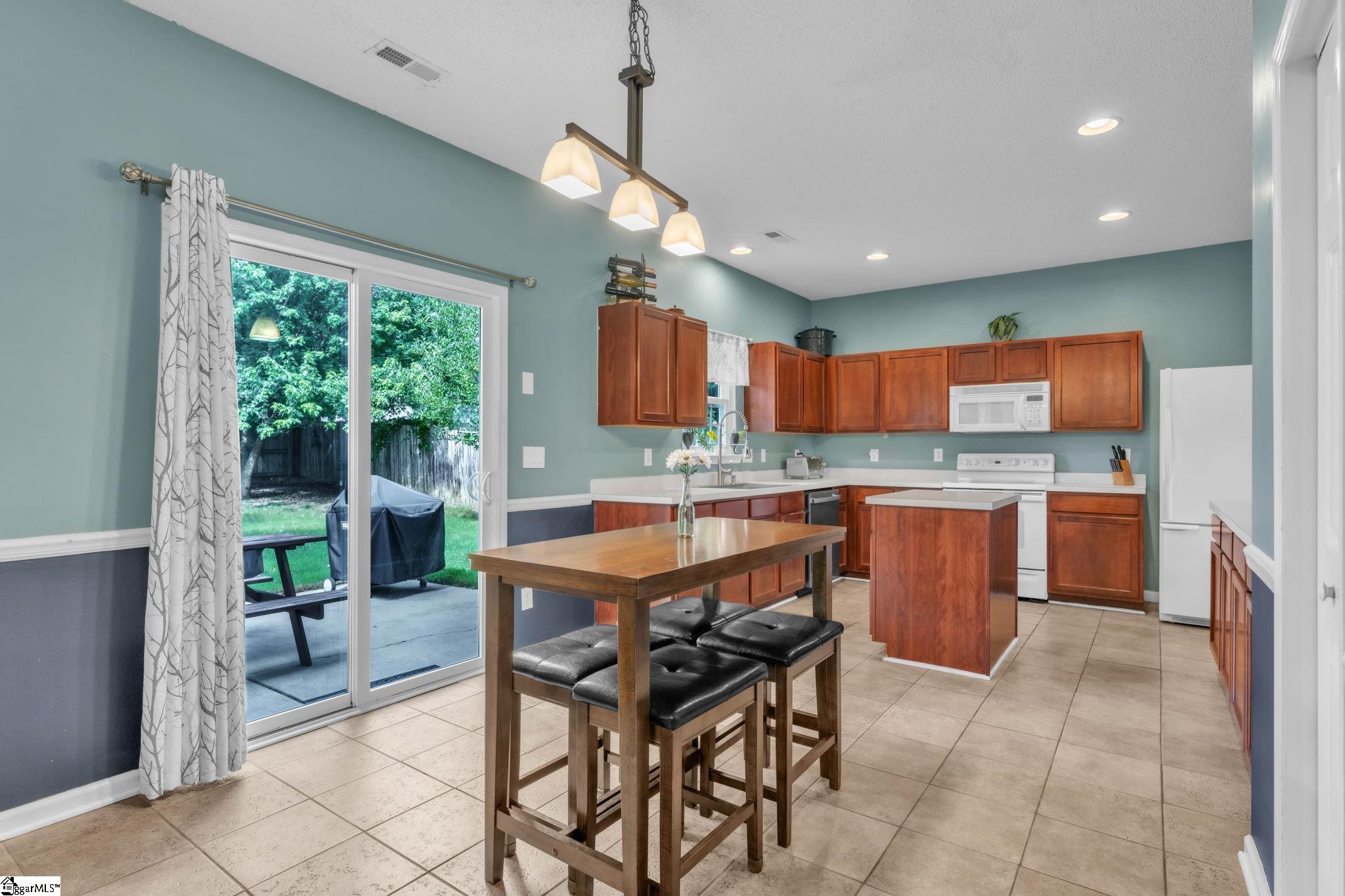6 Hartwell Drive Property Photo 8