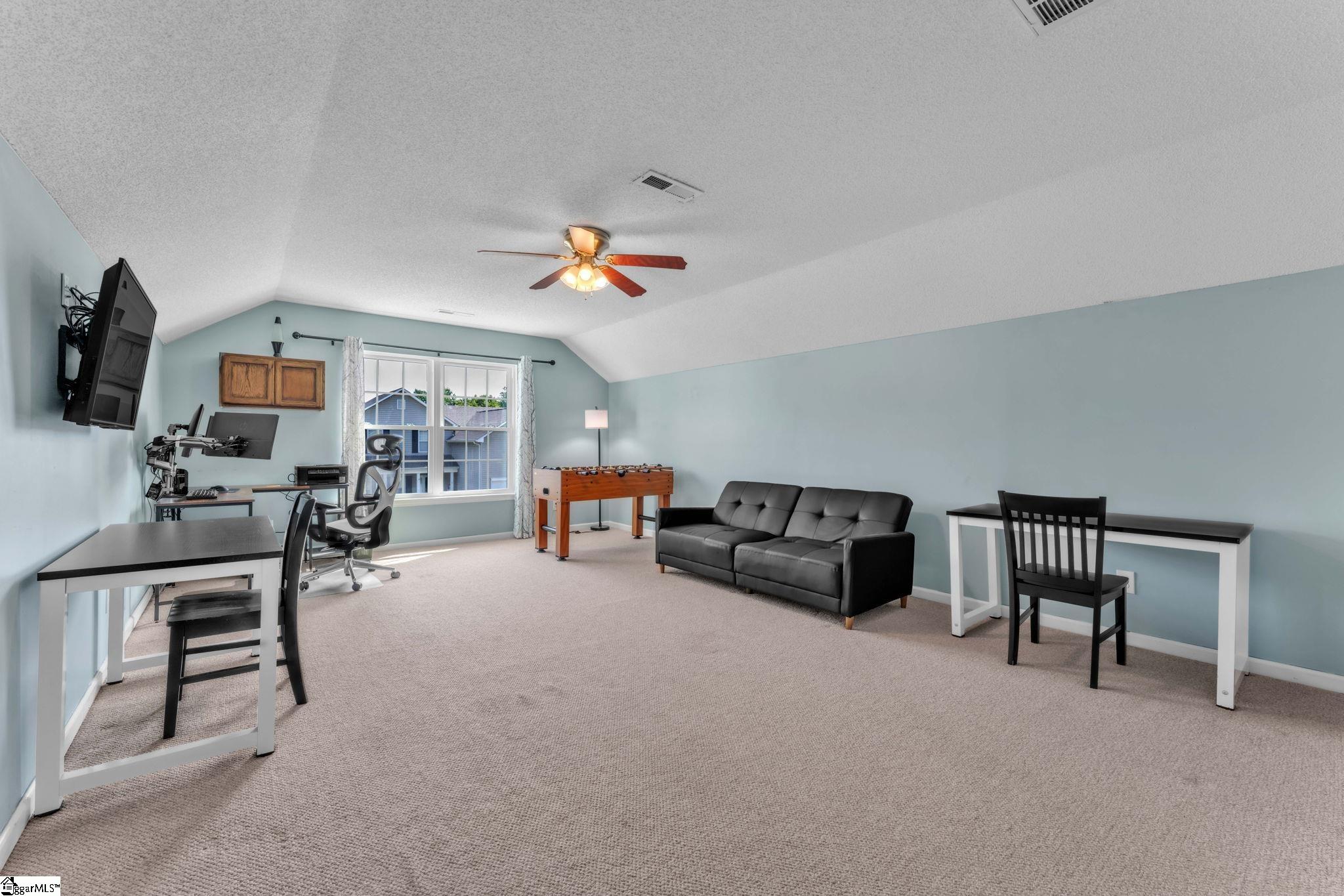6 Hartwell Drive Property Photo 13