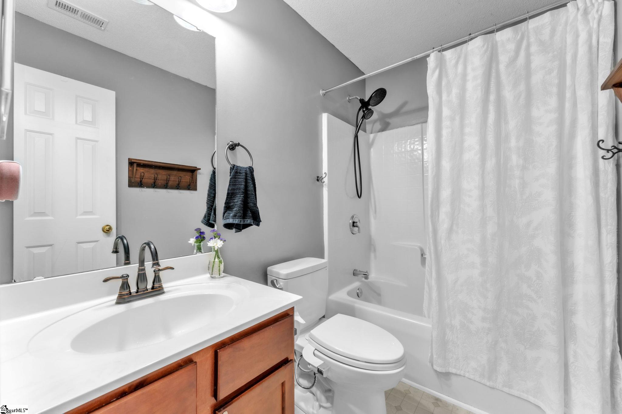 6 Hartwell Drive Property Photo 18