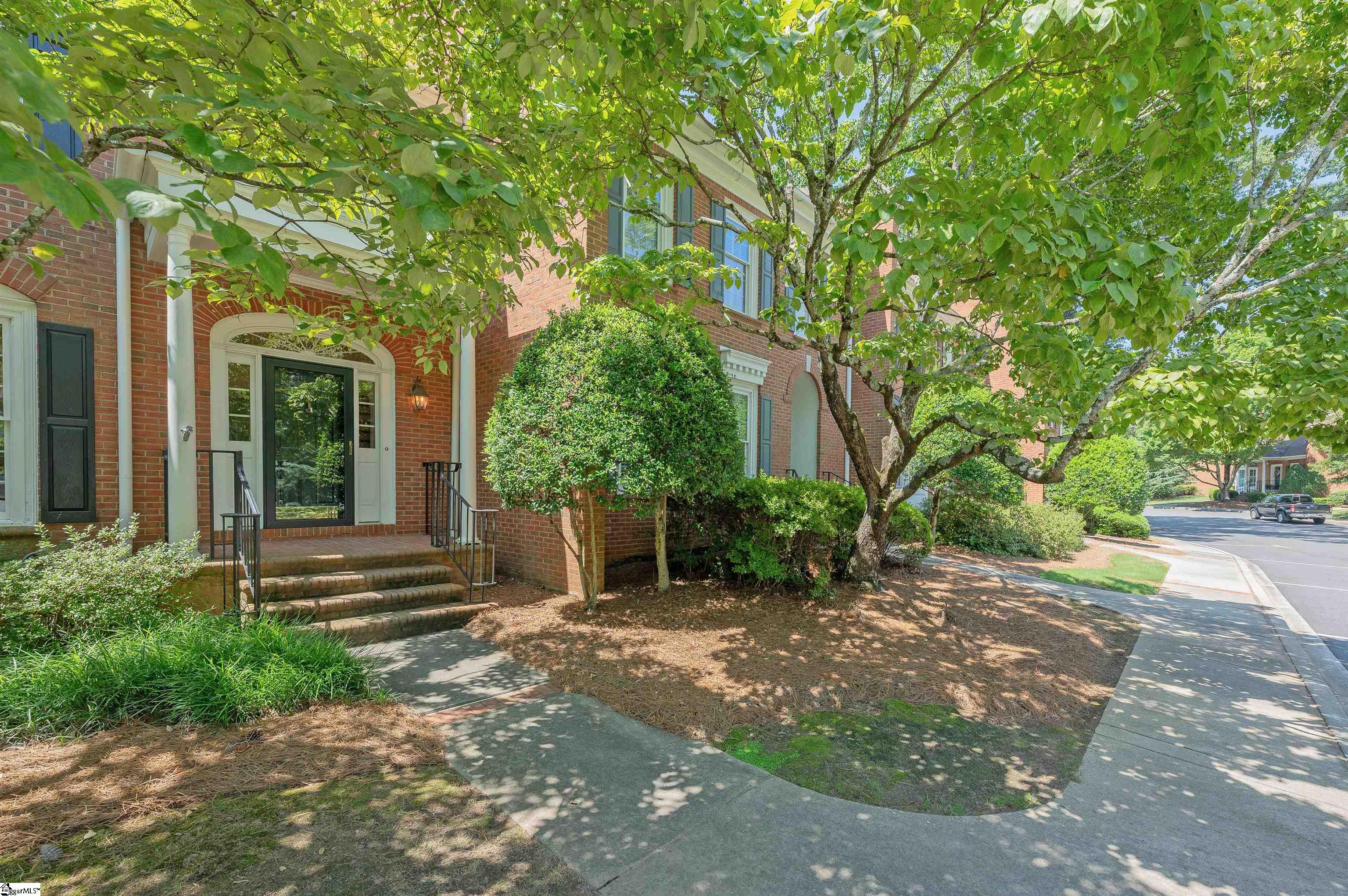 252 Glenbrooke Way Property Photo 4