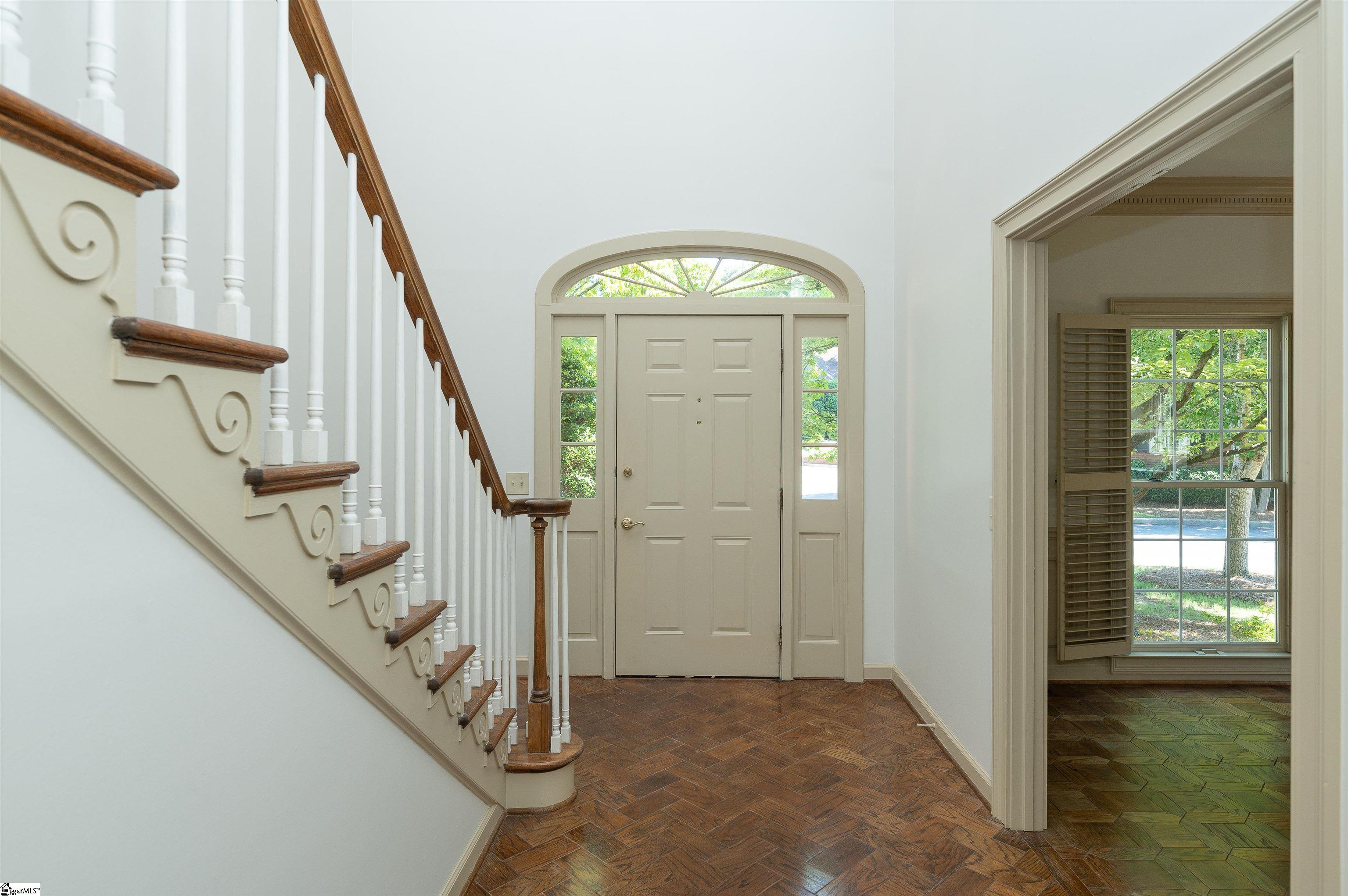 252 Glenbrooke Way Property Photo 6
