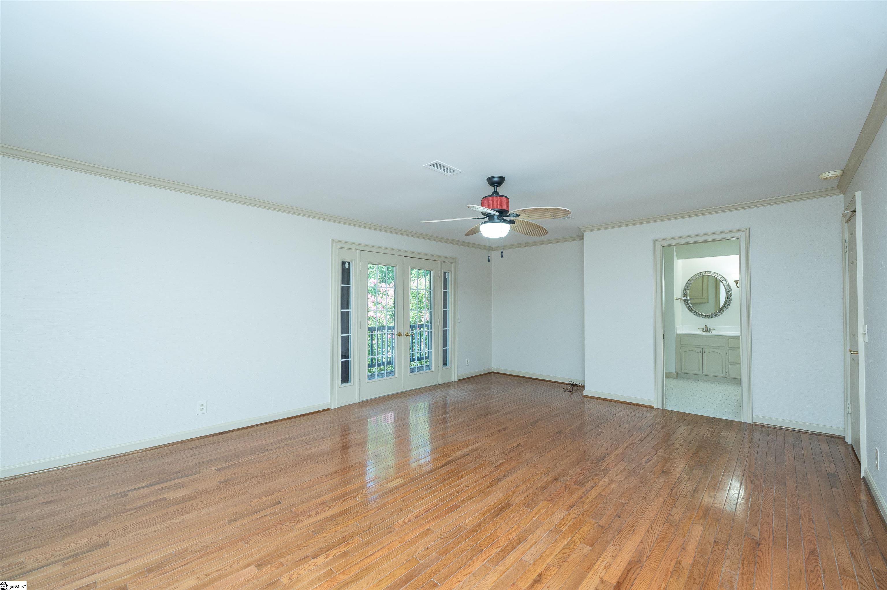 252 Glenbrooke Way Property Photo 32