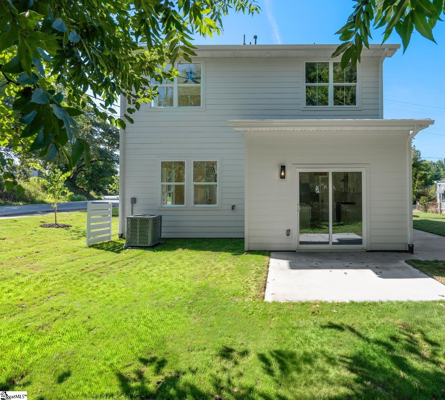 4 Temple Street Property Photo 40
