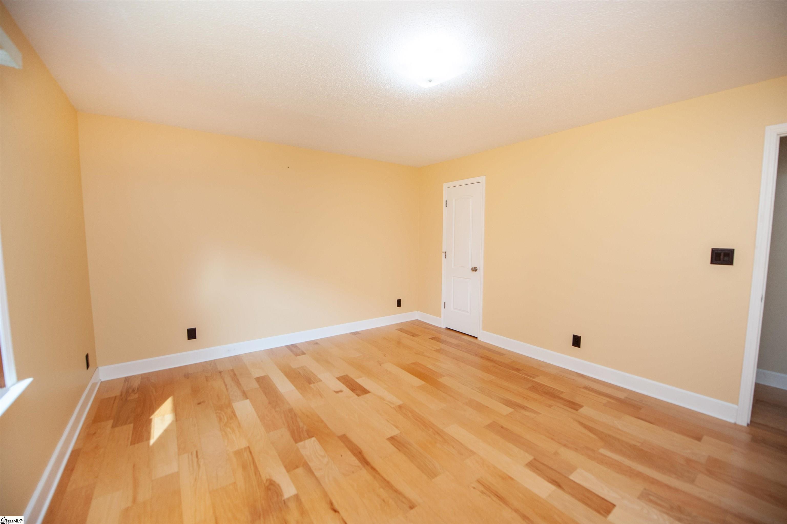 145 Crossgate Drive Property Photo 15
