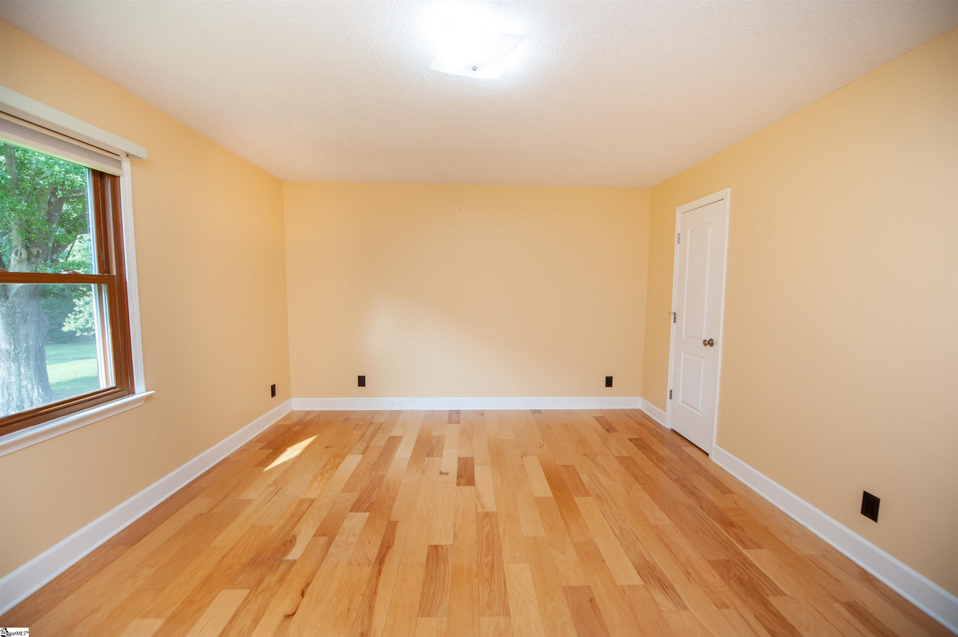 145 Crossgate Drive Property Photo 17