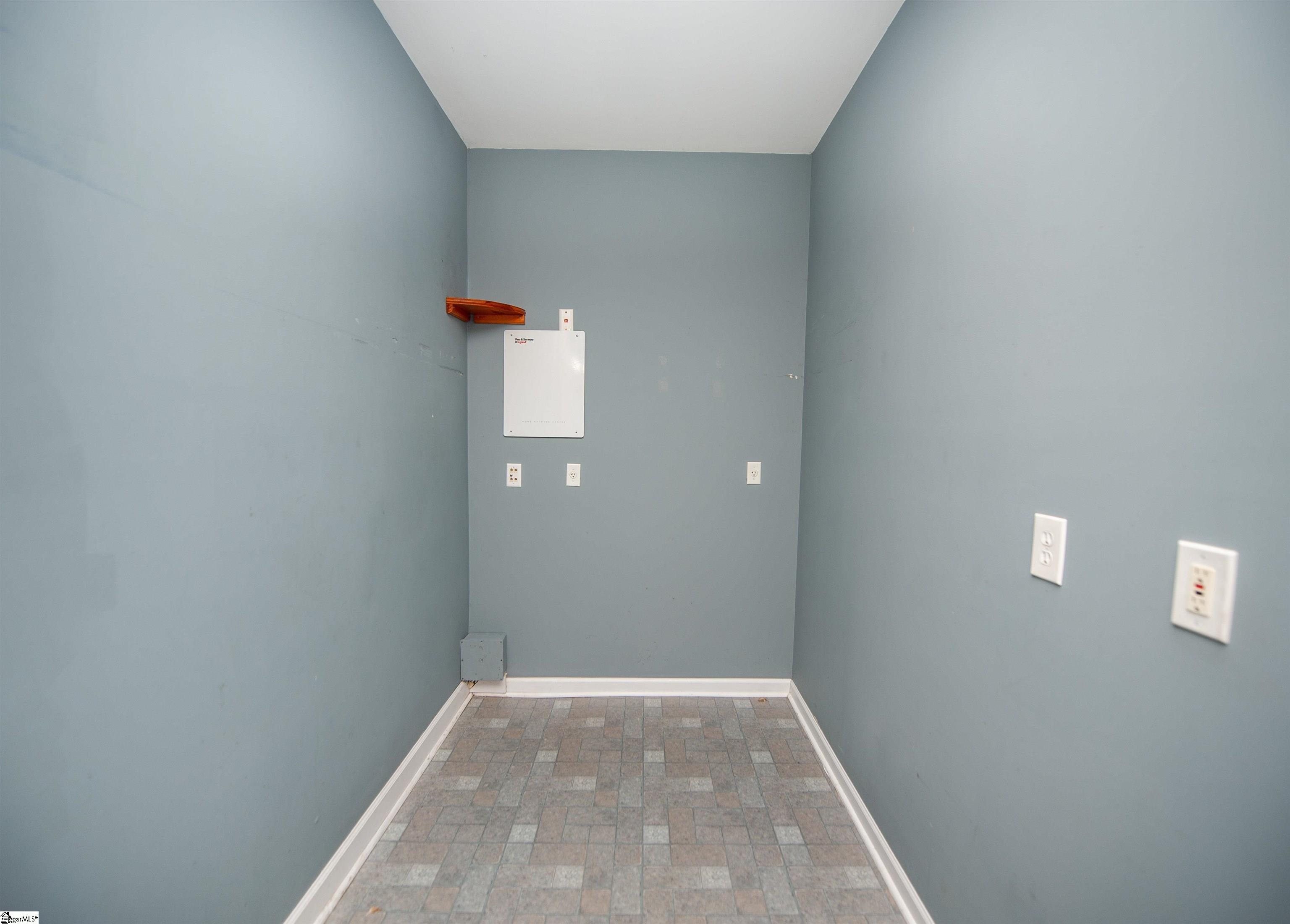 145 Crossgate Drive Property Photo 29