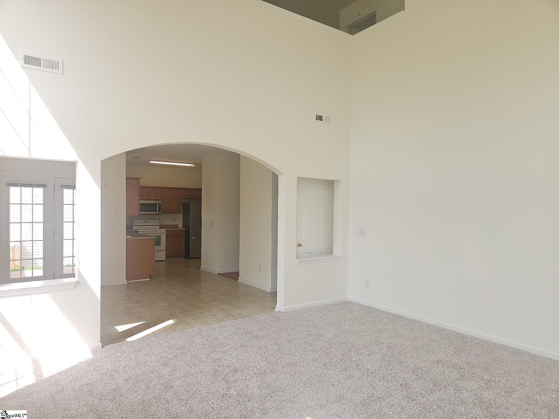 213 Worcester Lane Property Photo 8