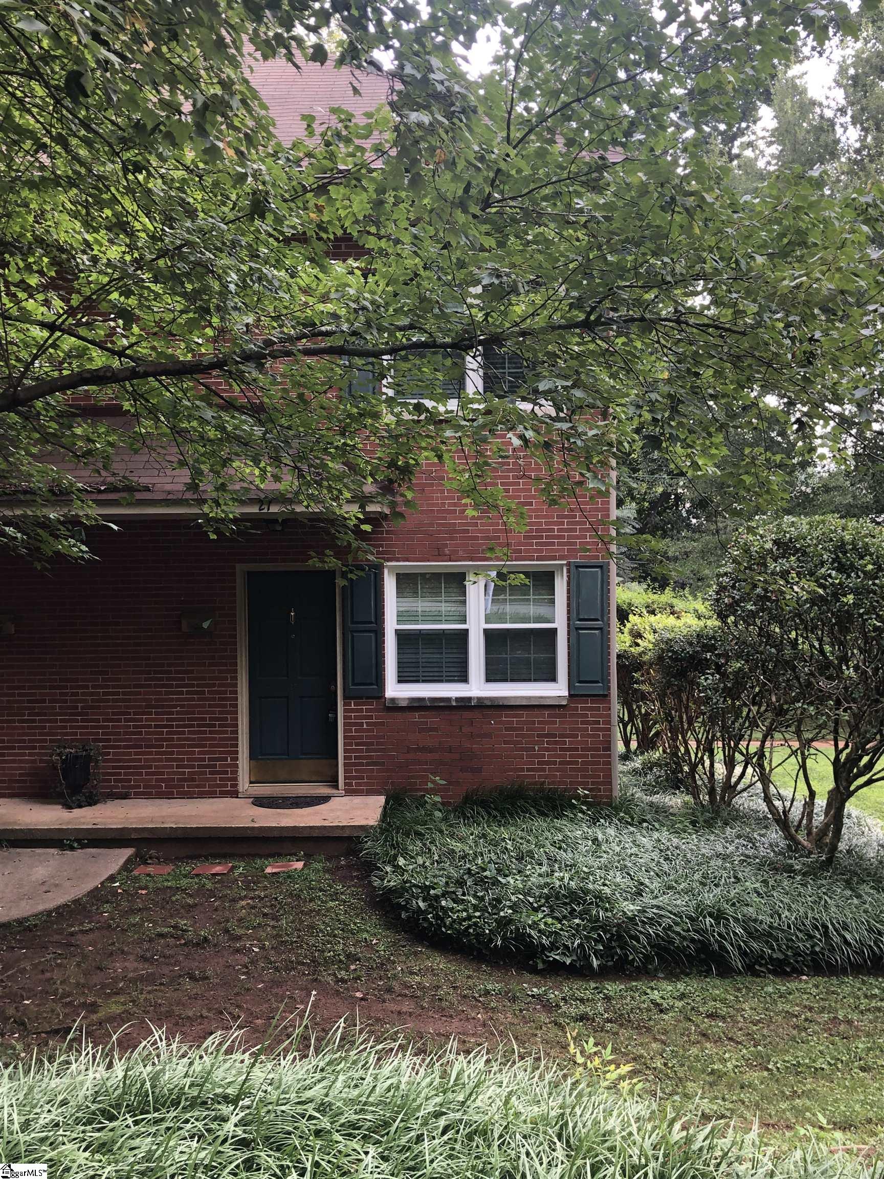 27 Faris Circle Property Photo 1