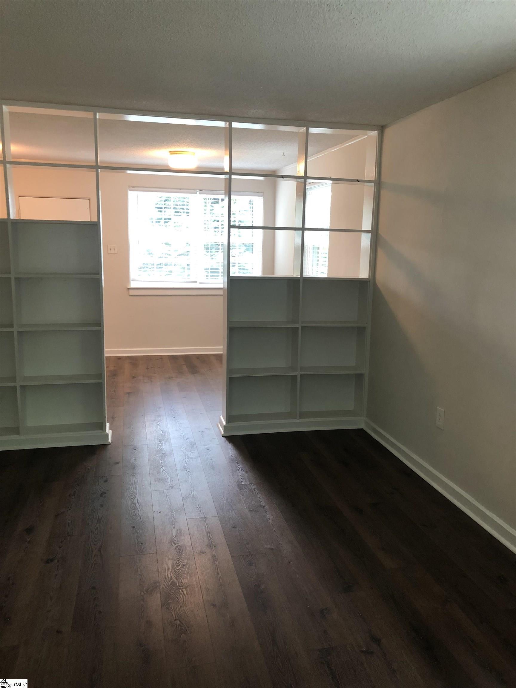 27 Faris Circle Property Photo 8
