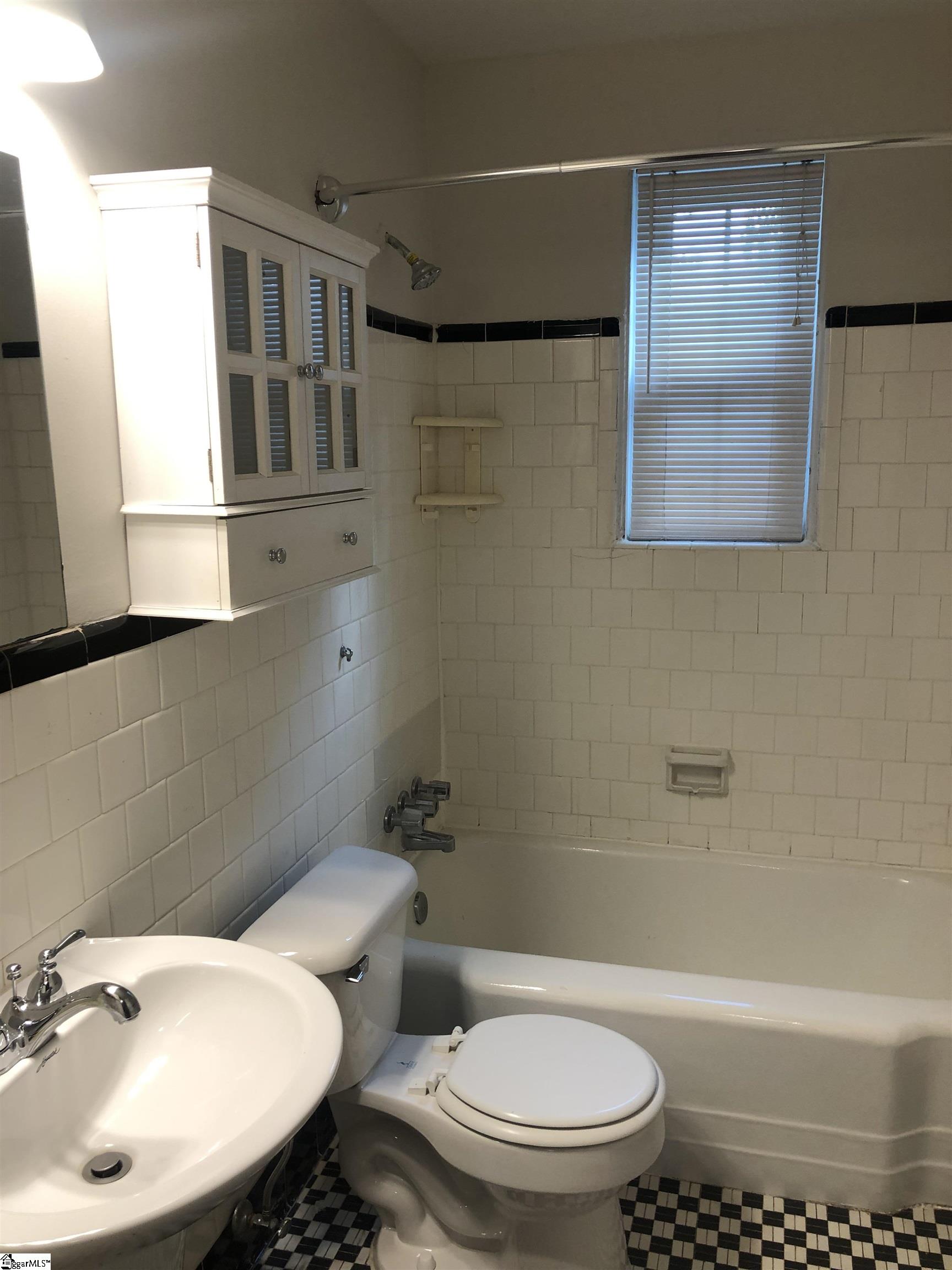 27 Faris Circle Property Photo 11