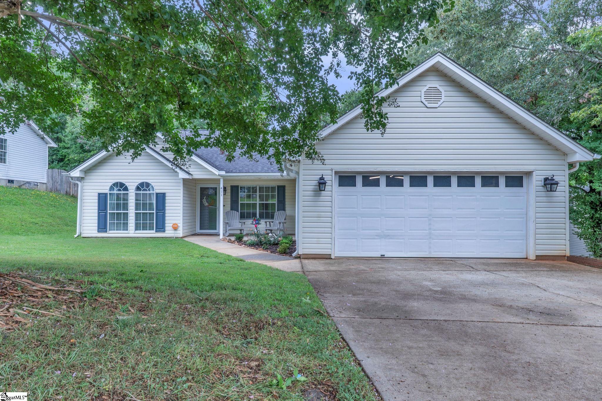 411 Hill Lane Property Photo 1