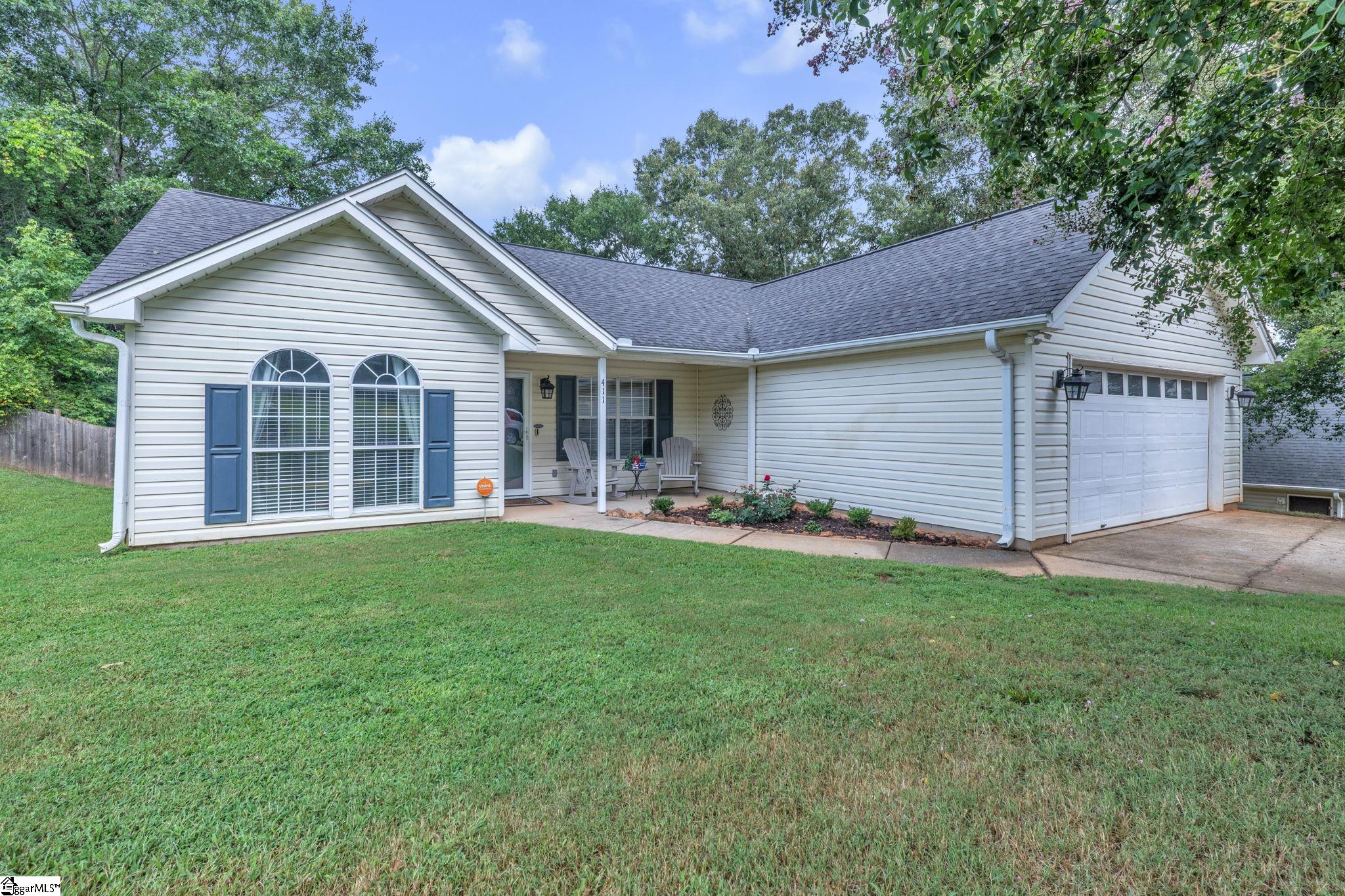 411 Hill Lane Property Photo 2