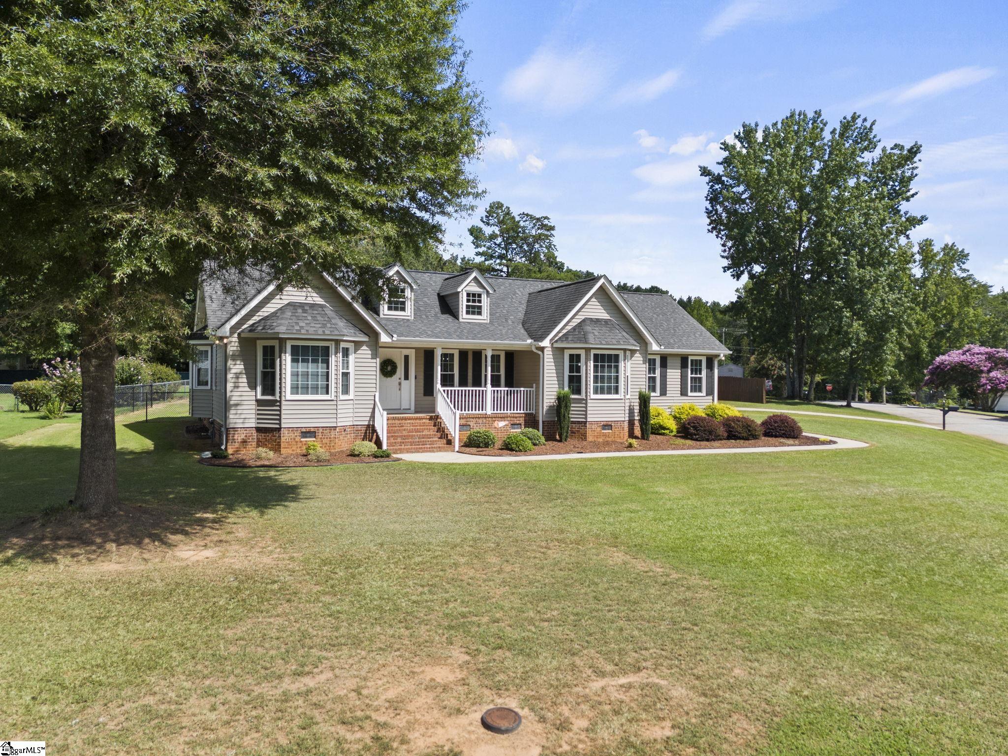 6 Brendle Drive Property Photo 1