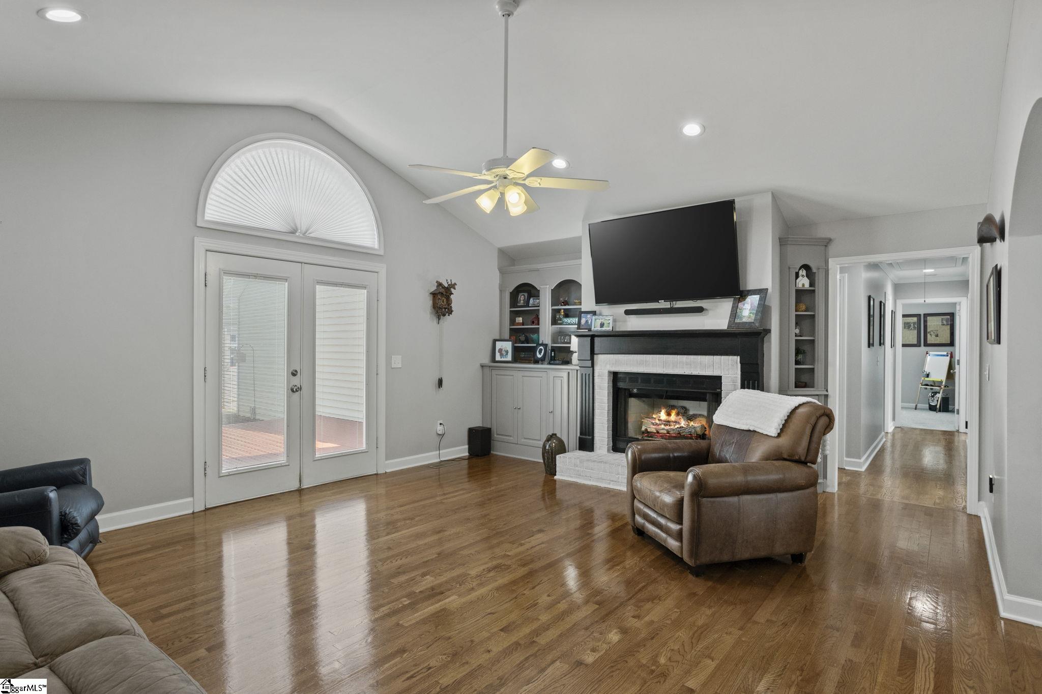 6 Brendle Drive Property Photo 9