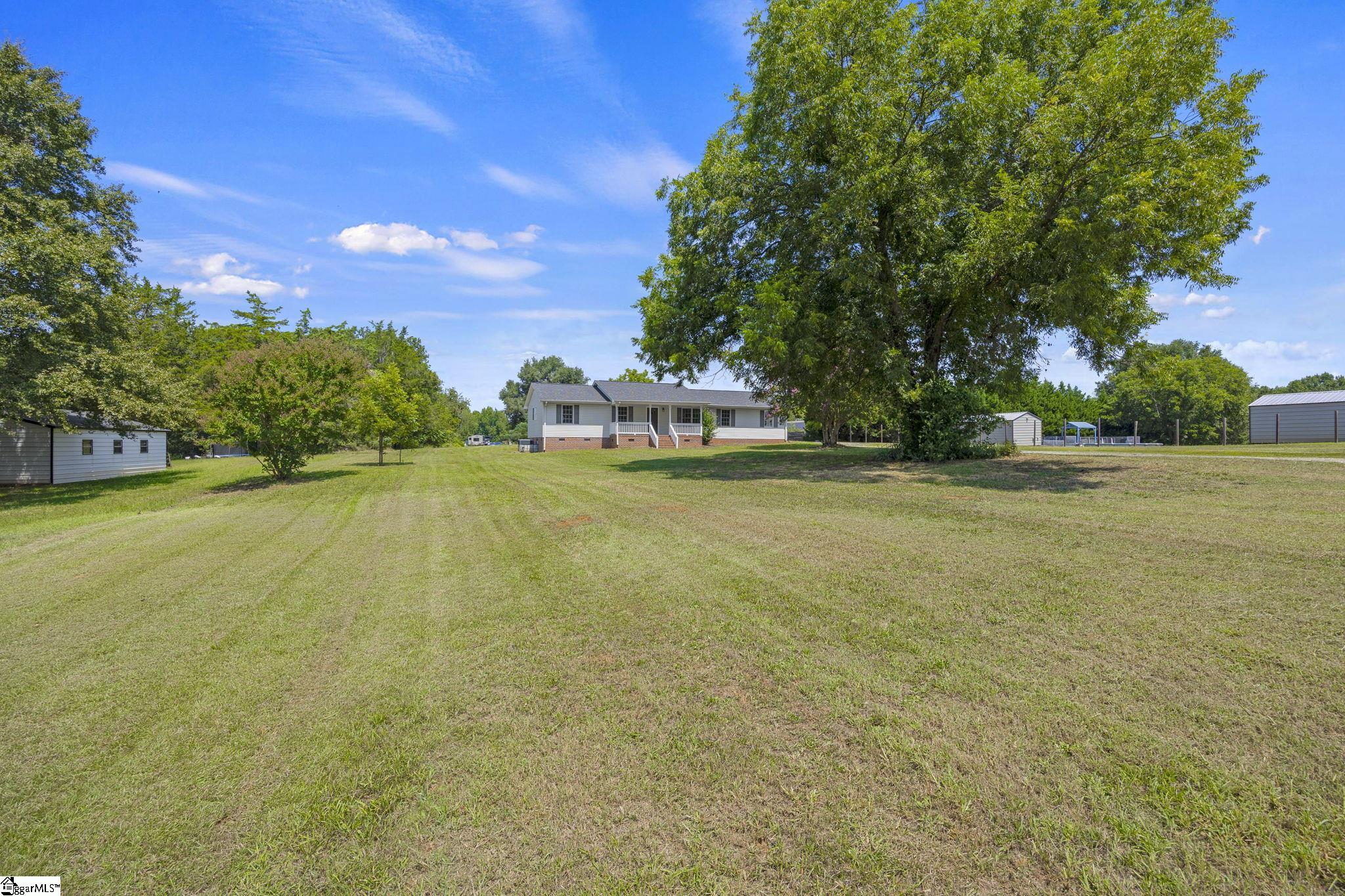 103 Bridgeview Drive Property Photo 3