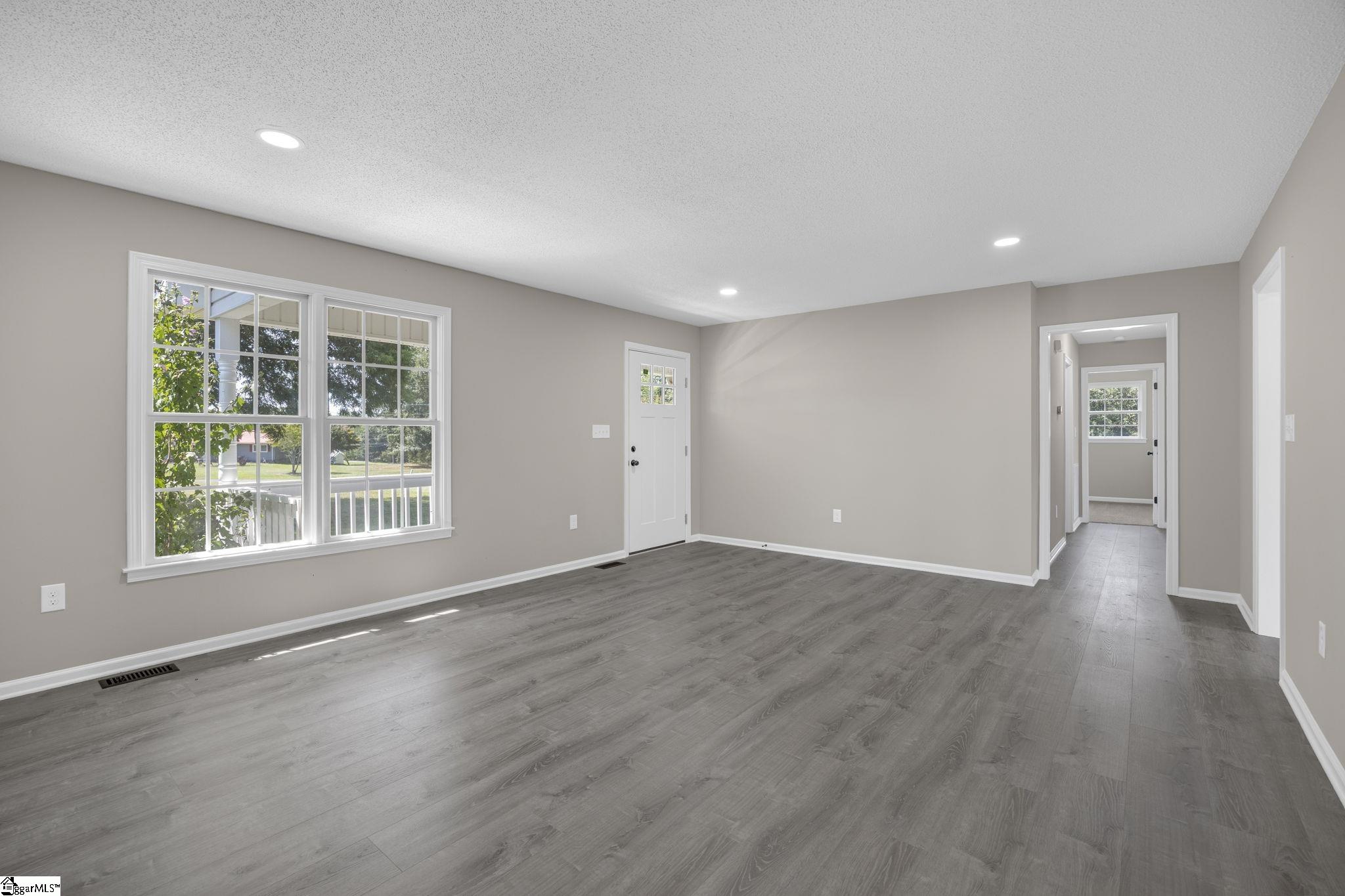 103 Bridgeview Drive Property Photo 13