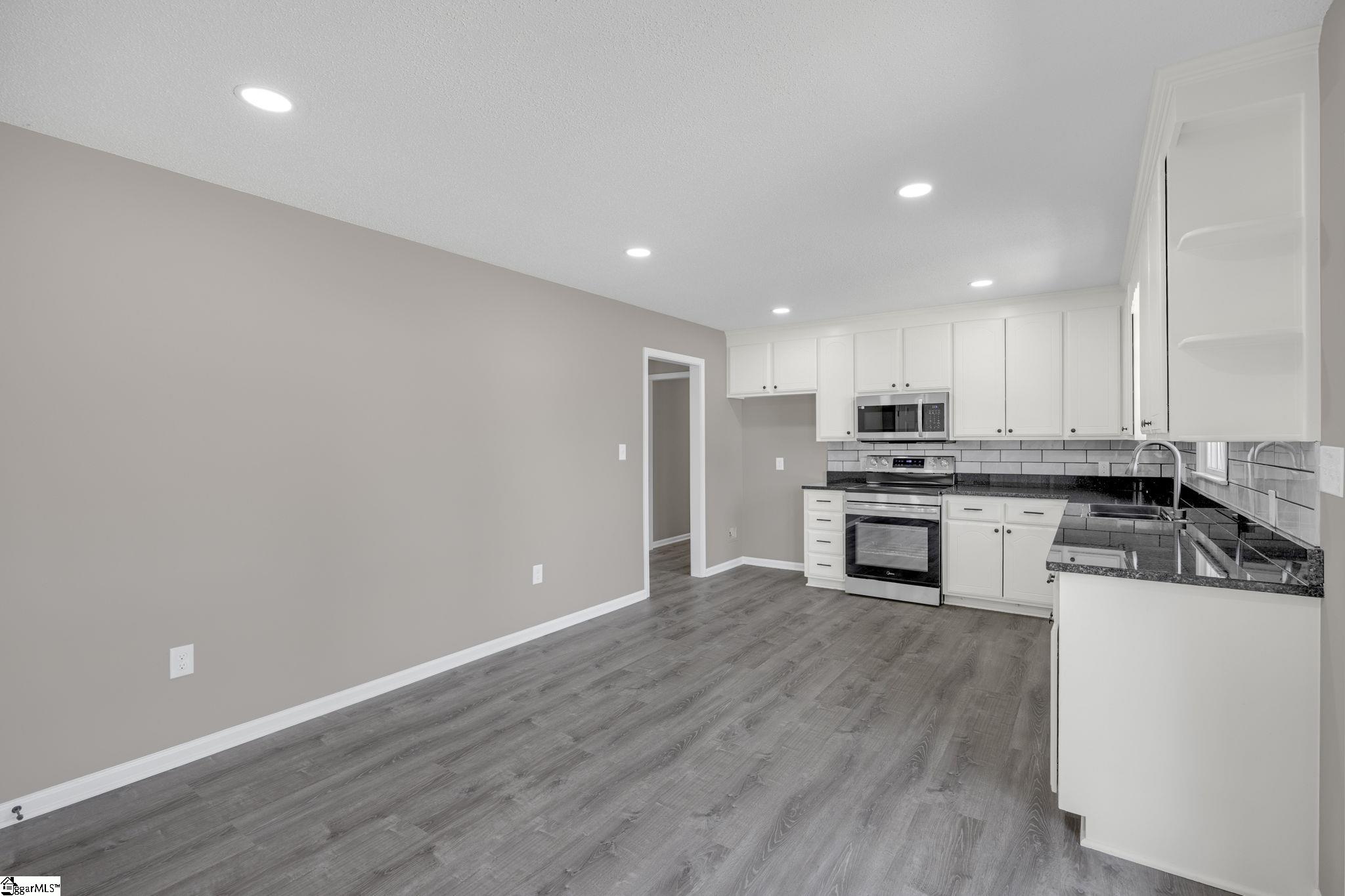 103 Bridgeview Drive Property Photo 19