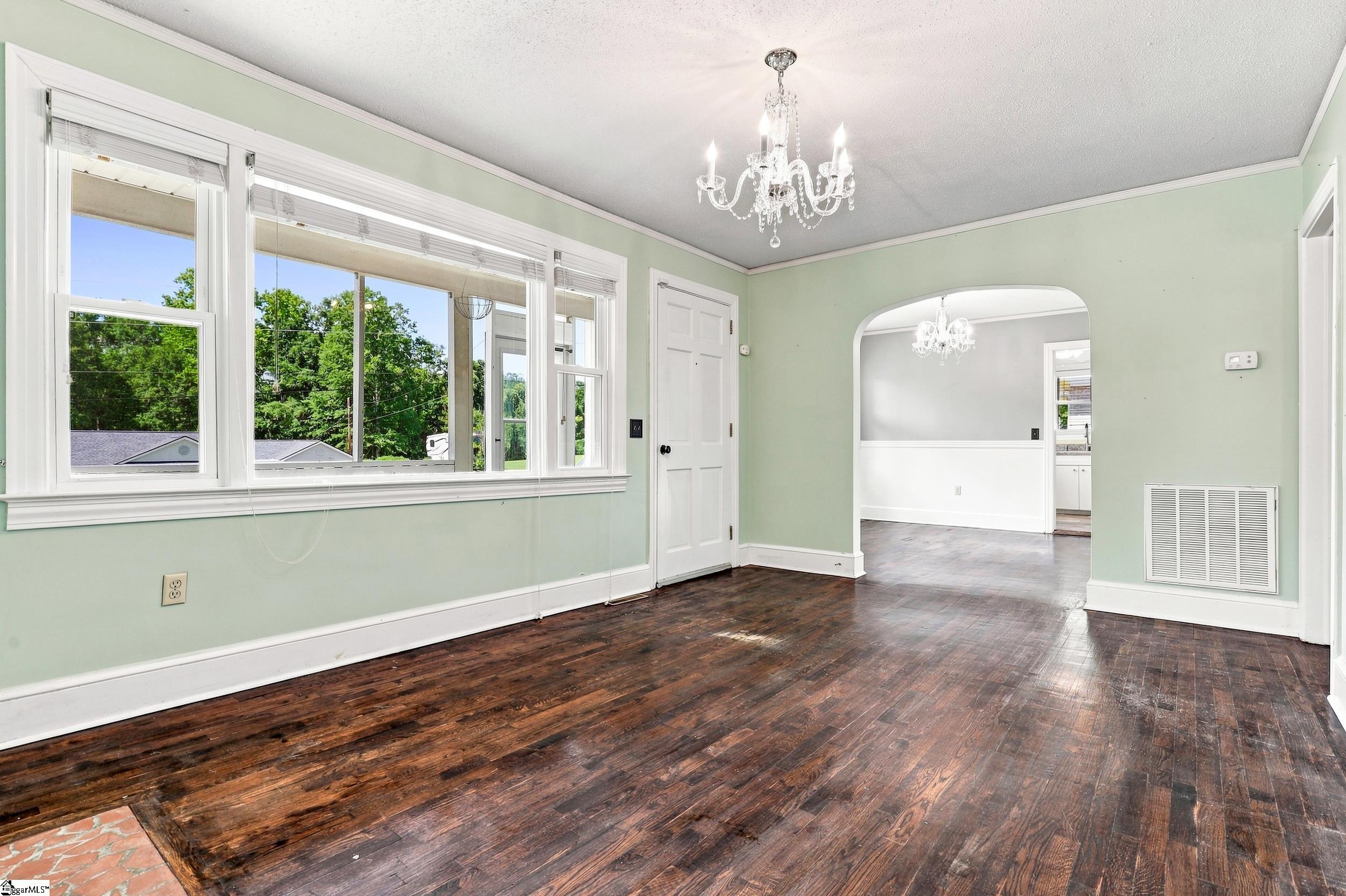 237 Margaret Street Property Photo 8