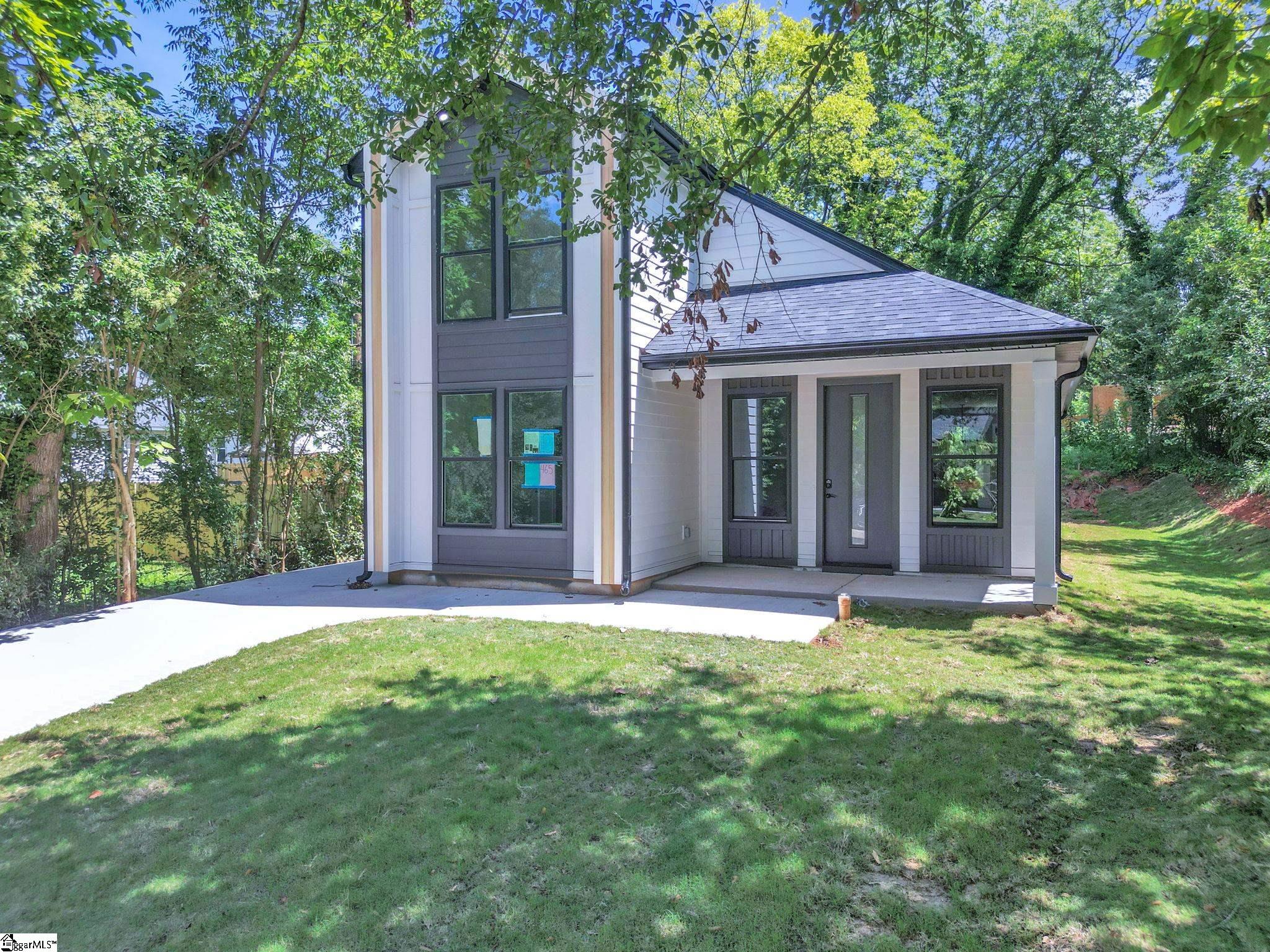 465 Tryon Street Property Photo 3