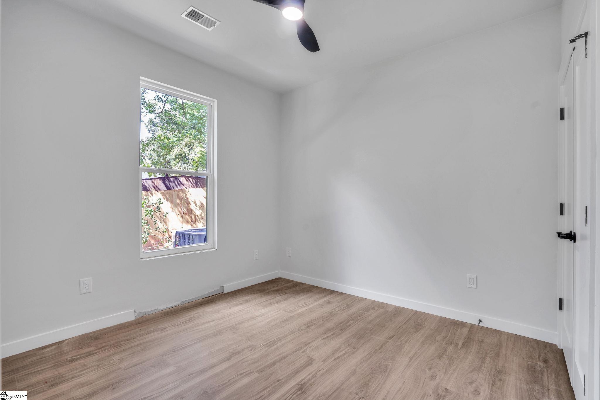 465 Tryon Street Property Photo 17