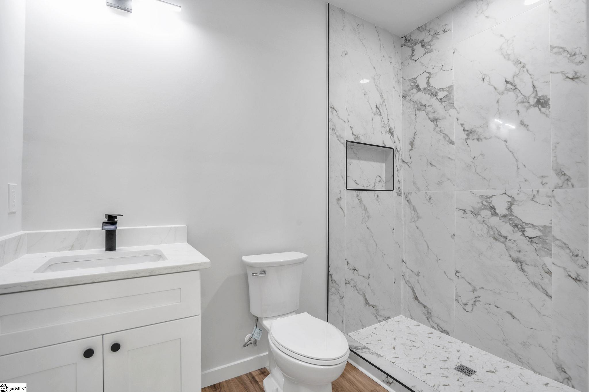 465 Tryon Street Property Photo 19