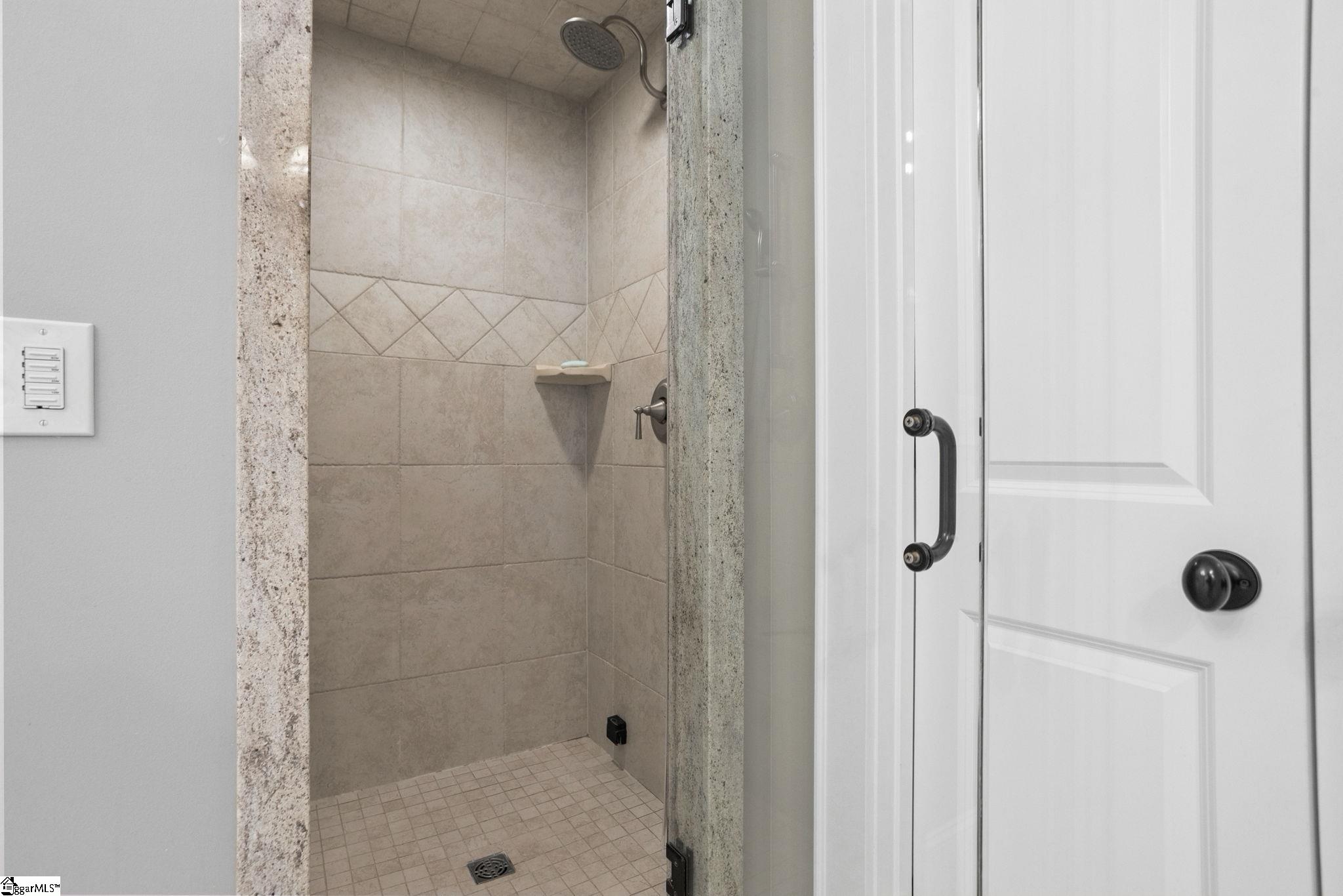 16 Willow Springs Drive Property Photo 25