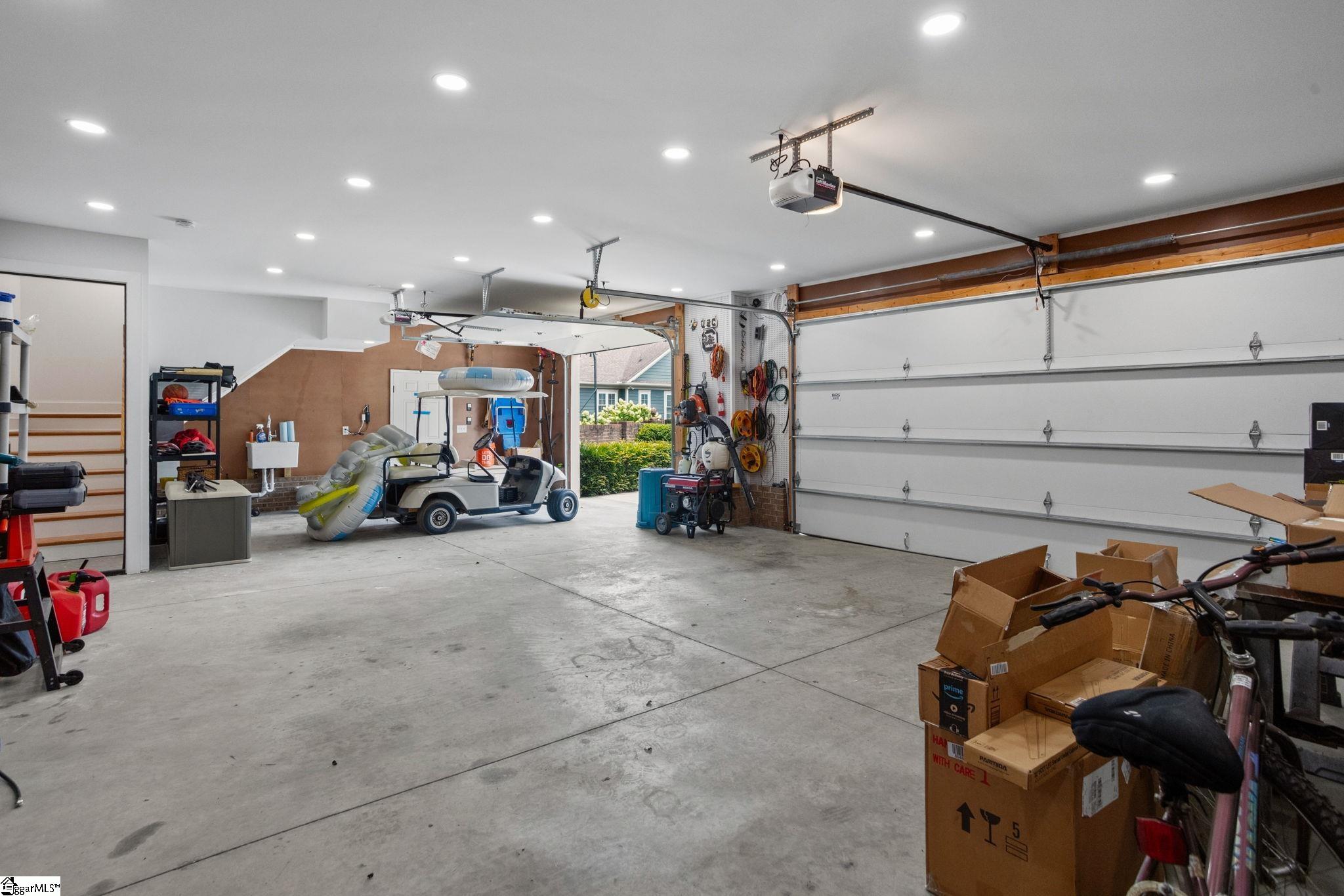 16 Willow Springs Drive Property Photo 47