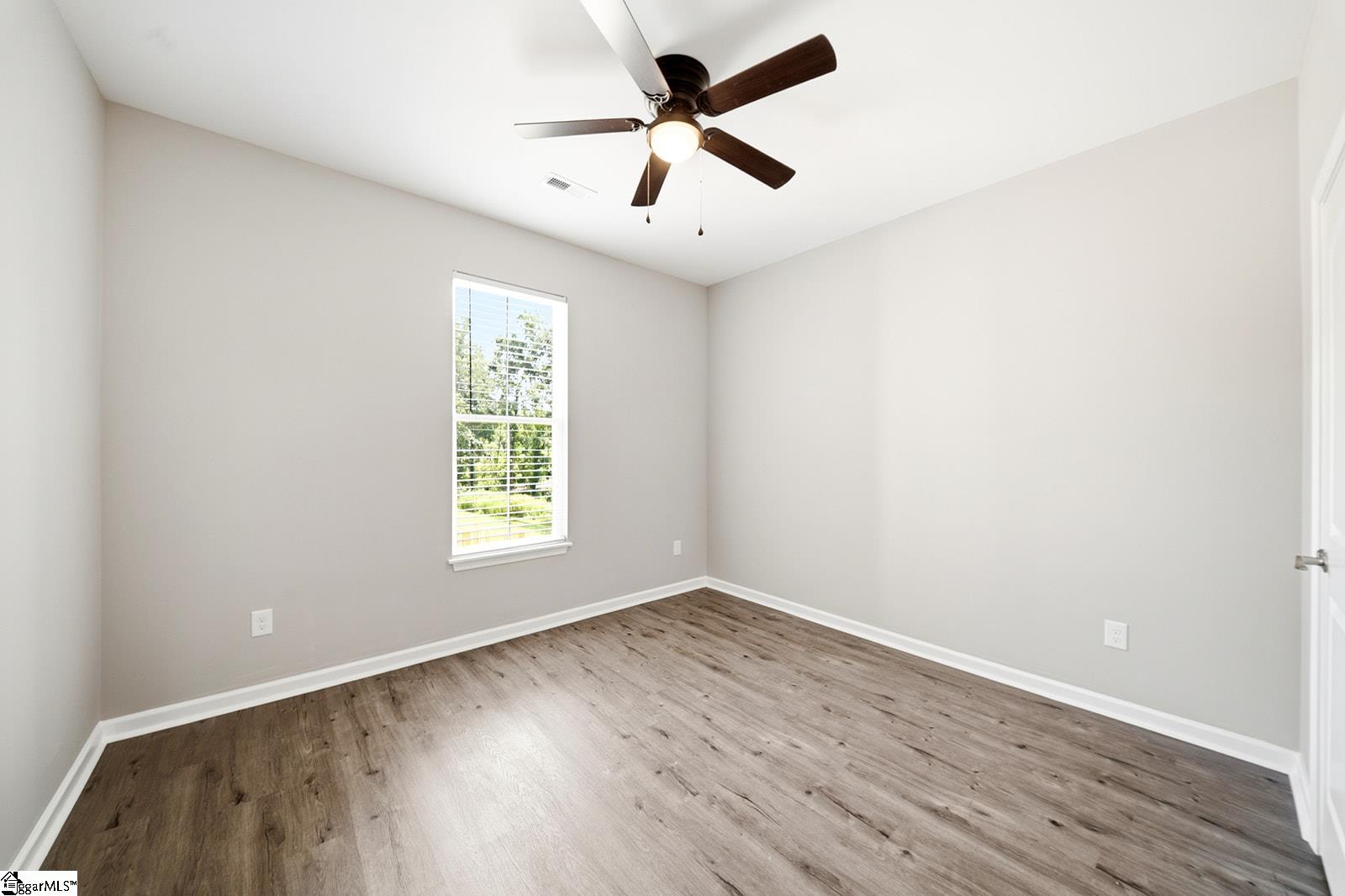 329 Woodley Road Property Photo 34