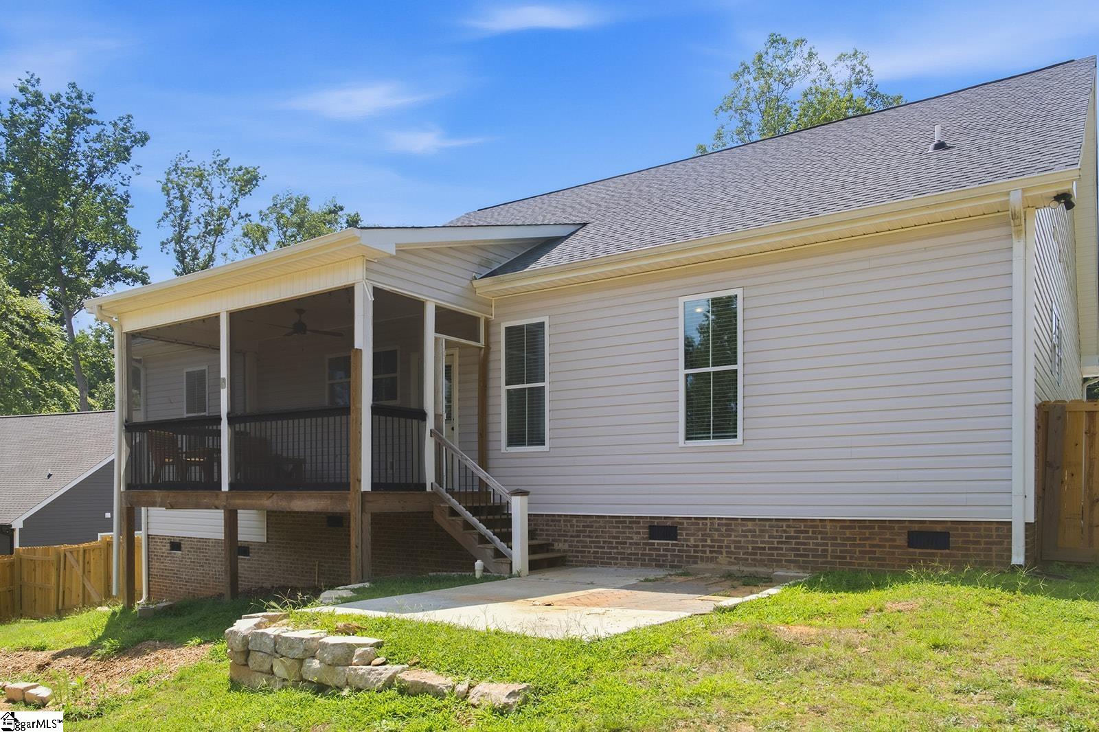 329 Woodley Road Property Photo 43