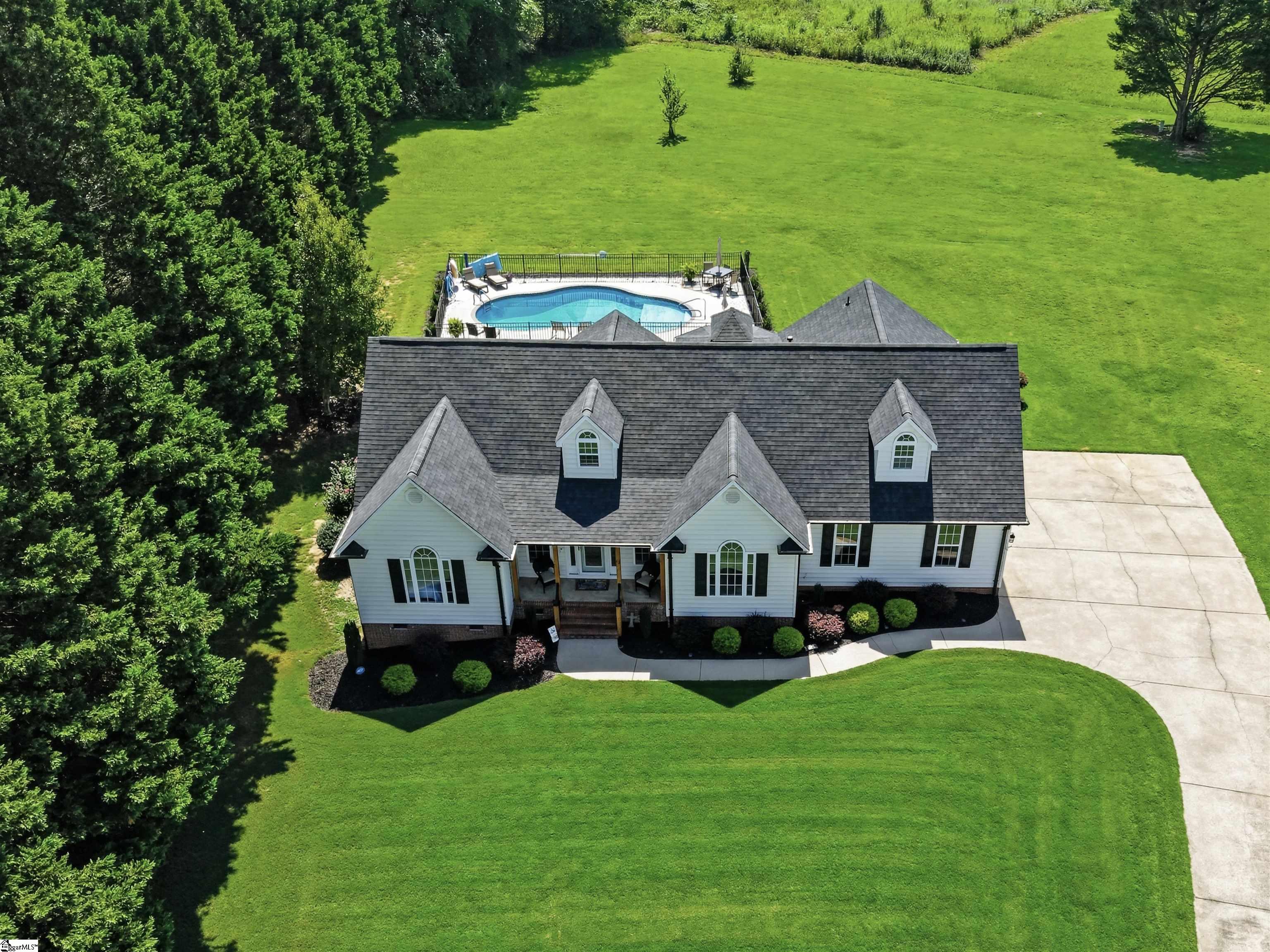 12 Silver Meadow Lane Property Photo 1