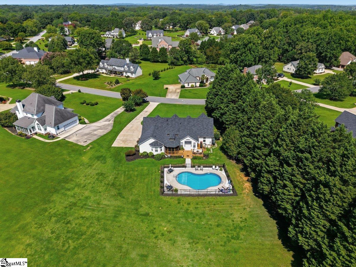 12 Silver Meadow Lane Property Photo 2