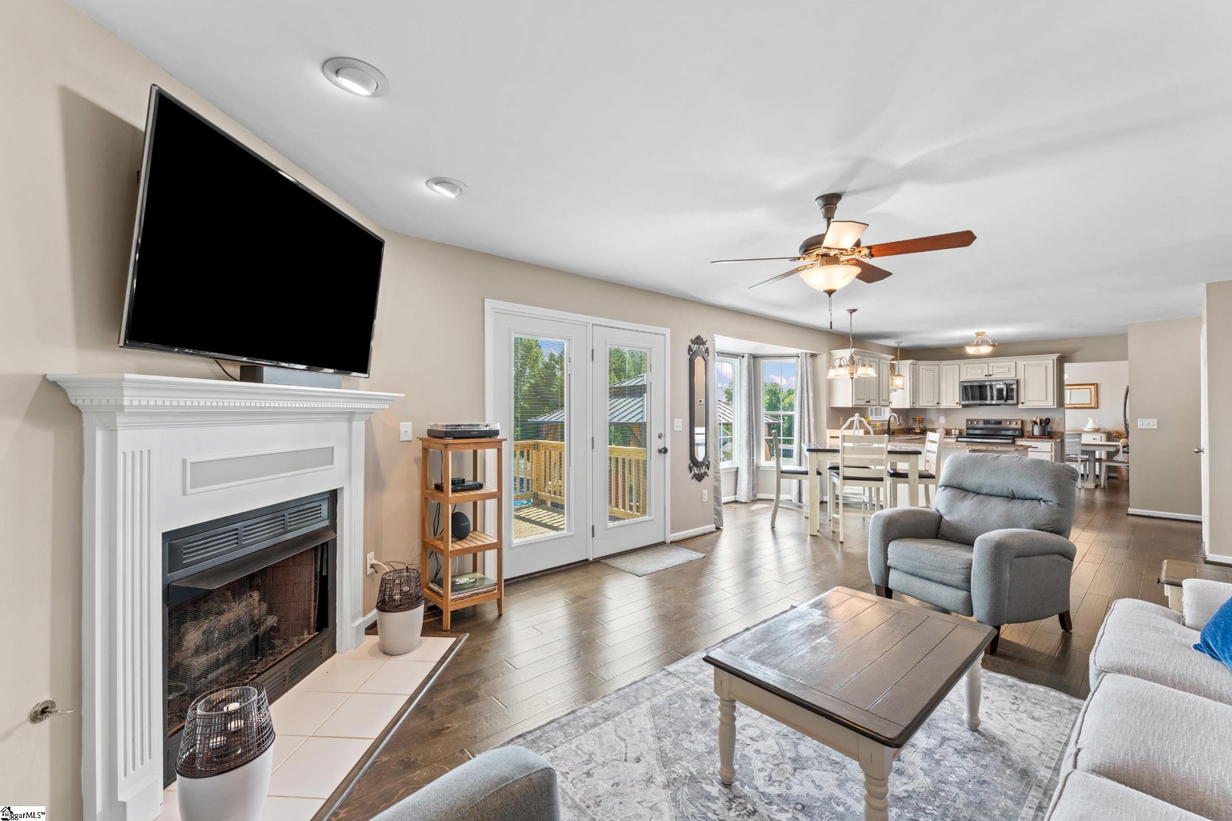 705 Canton Court Property Photo 13
