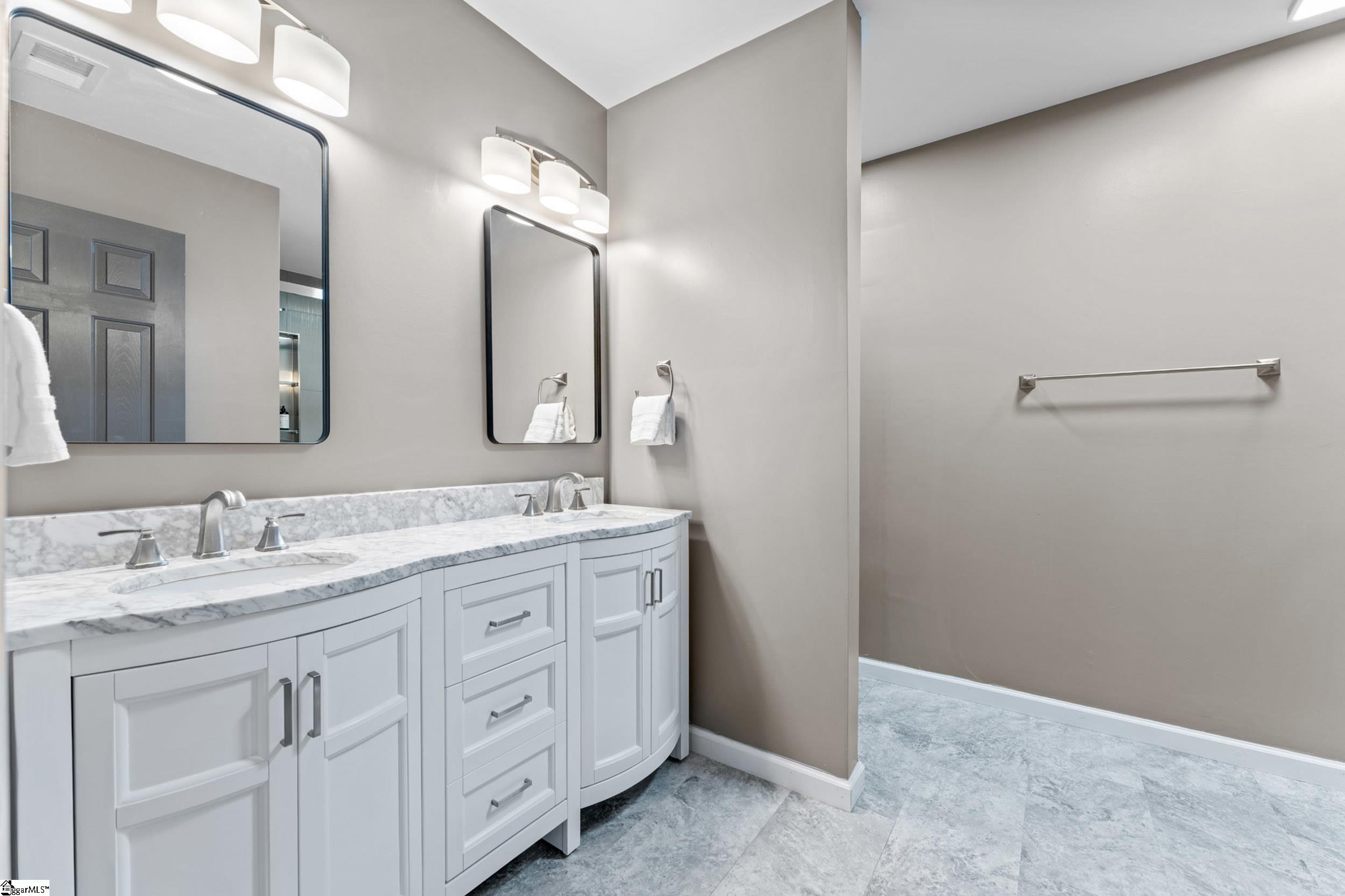705 Canton Court Property Photo 18