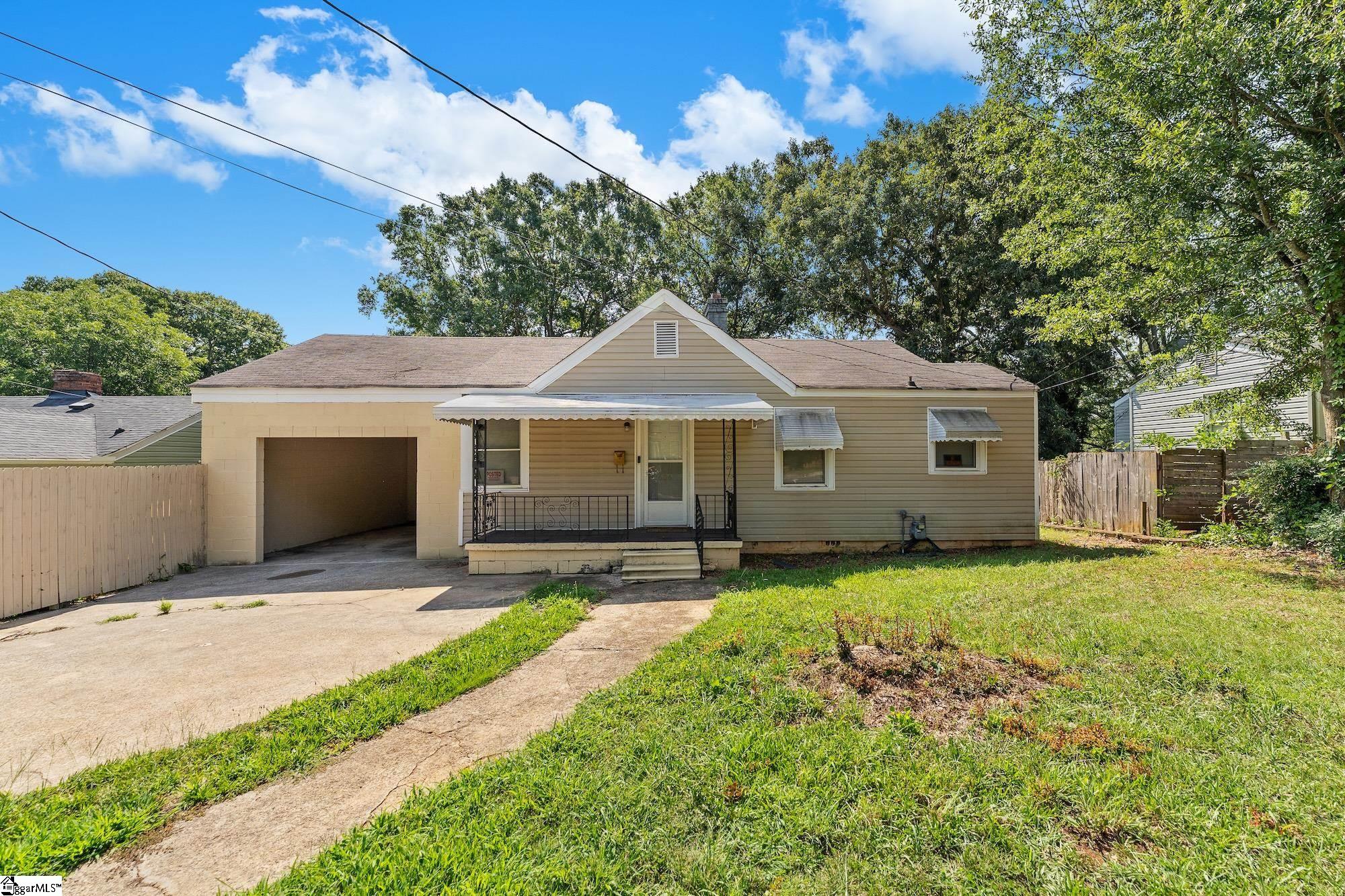 606 Perry Road Property Photo 2