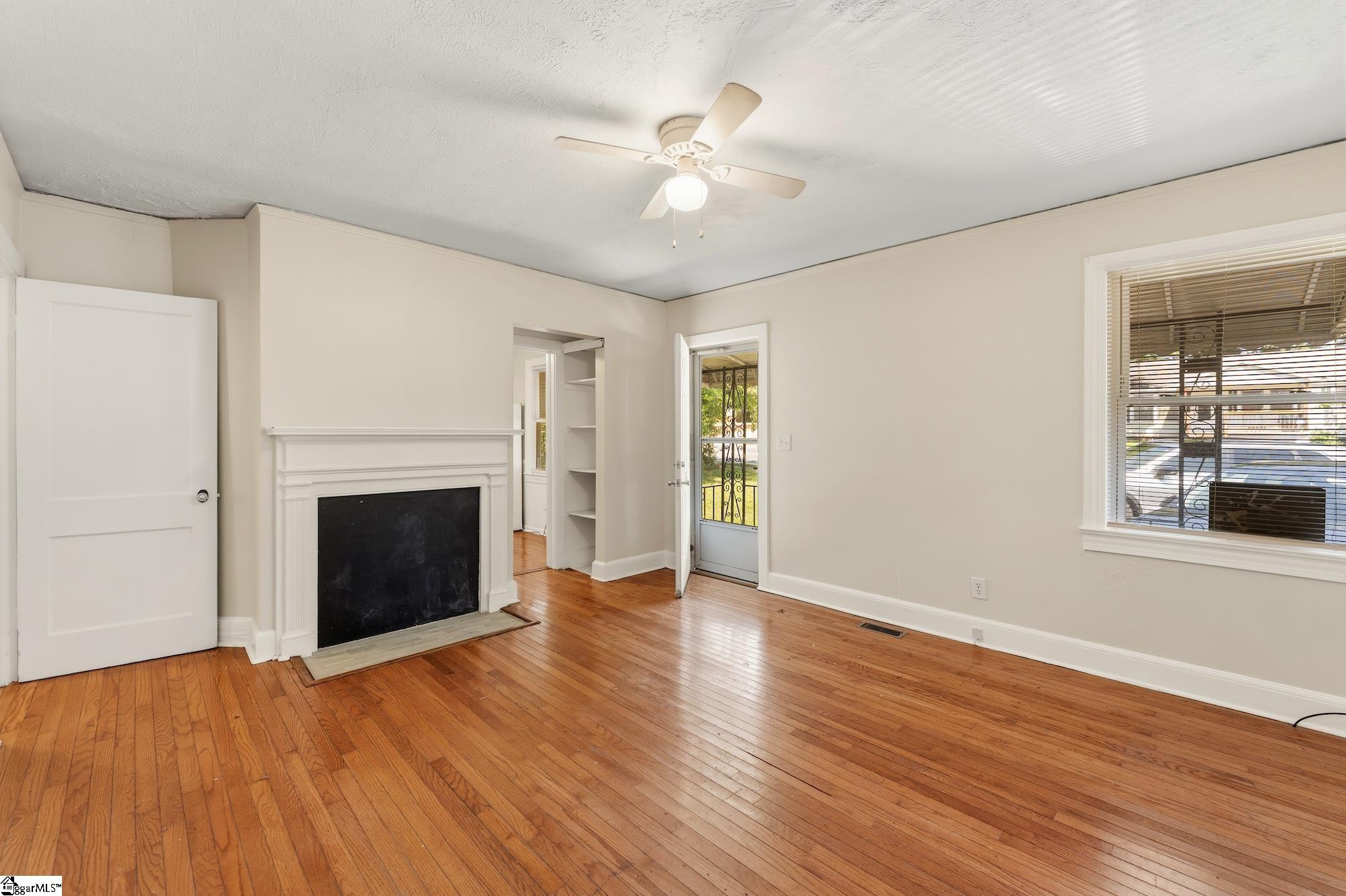 606 Perry Road Property Photo 6