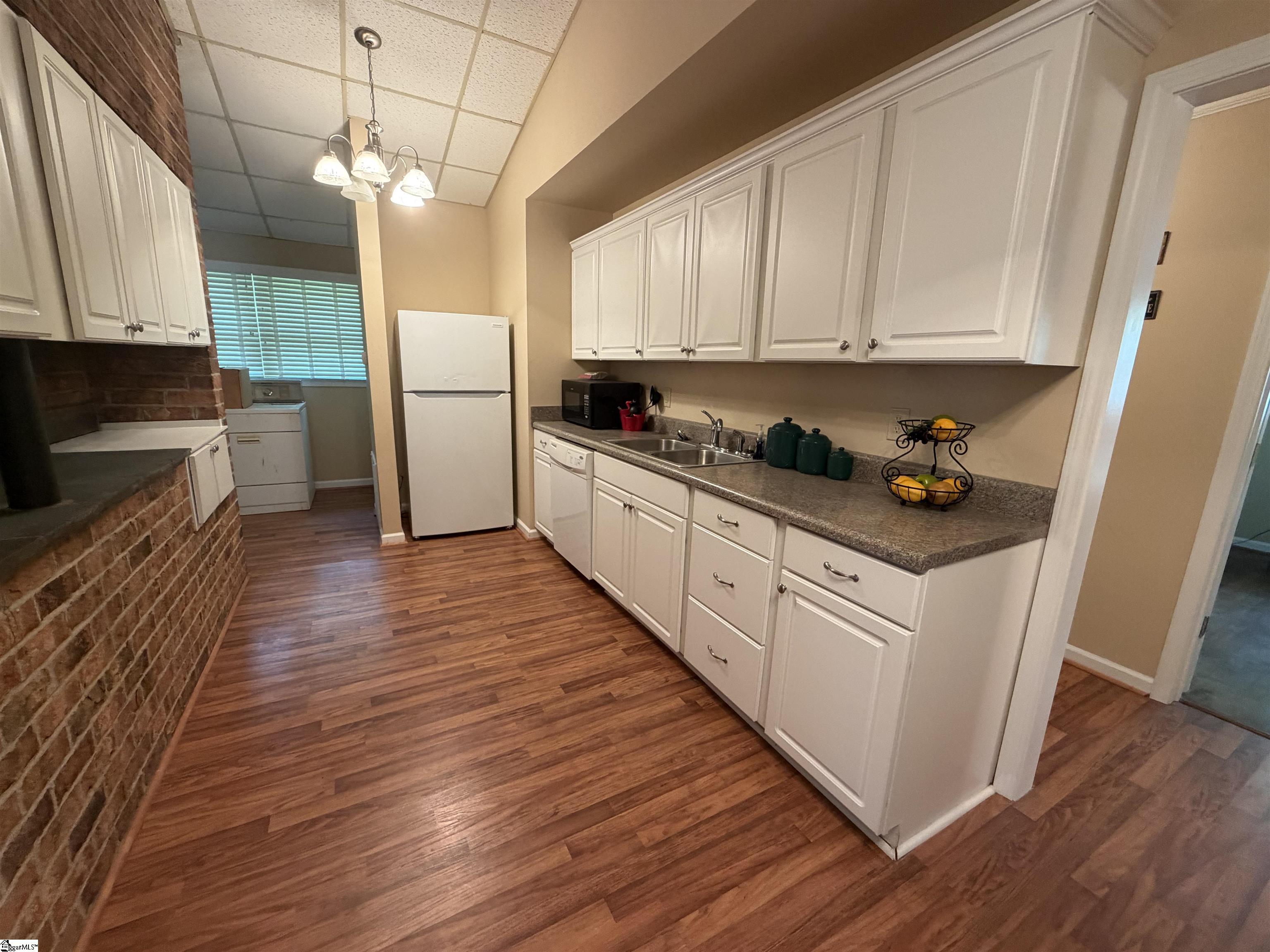 775 Pineland Shores Circle Property Photo 12