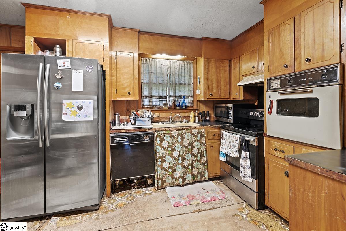 267 Gastley Drive Property Photo 4