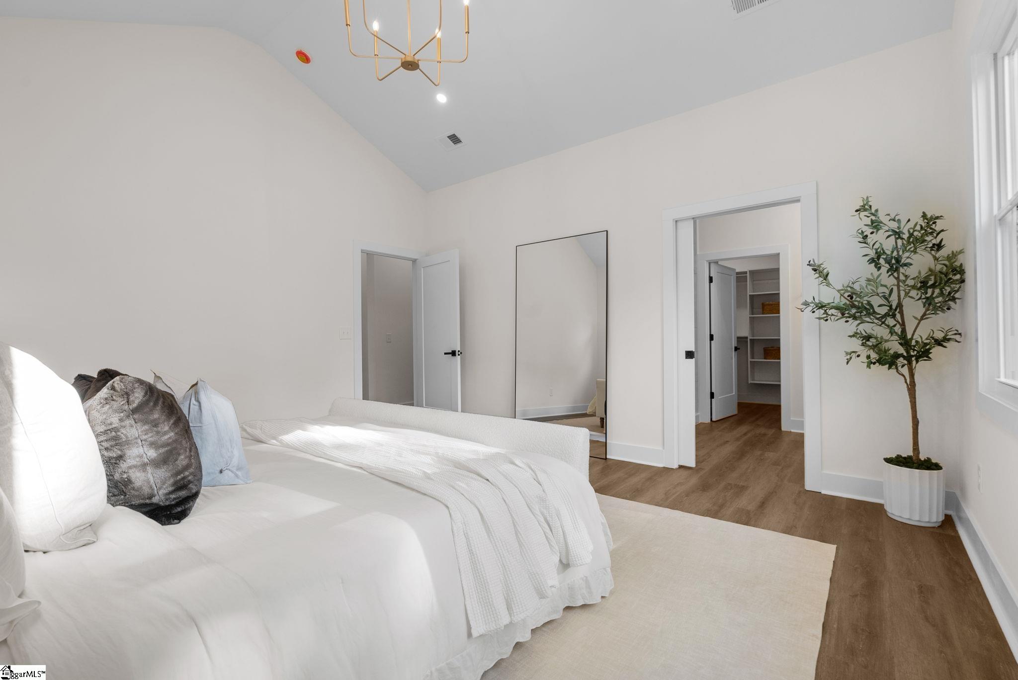 285 Moore Street Property Photo 18