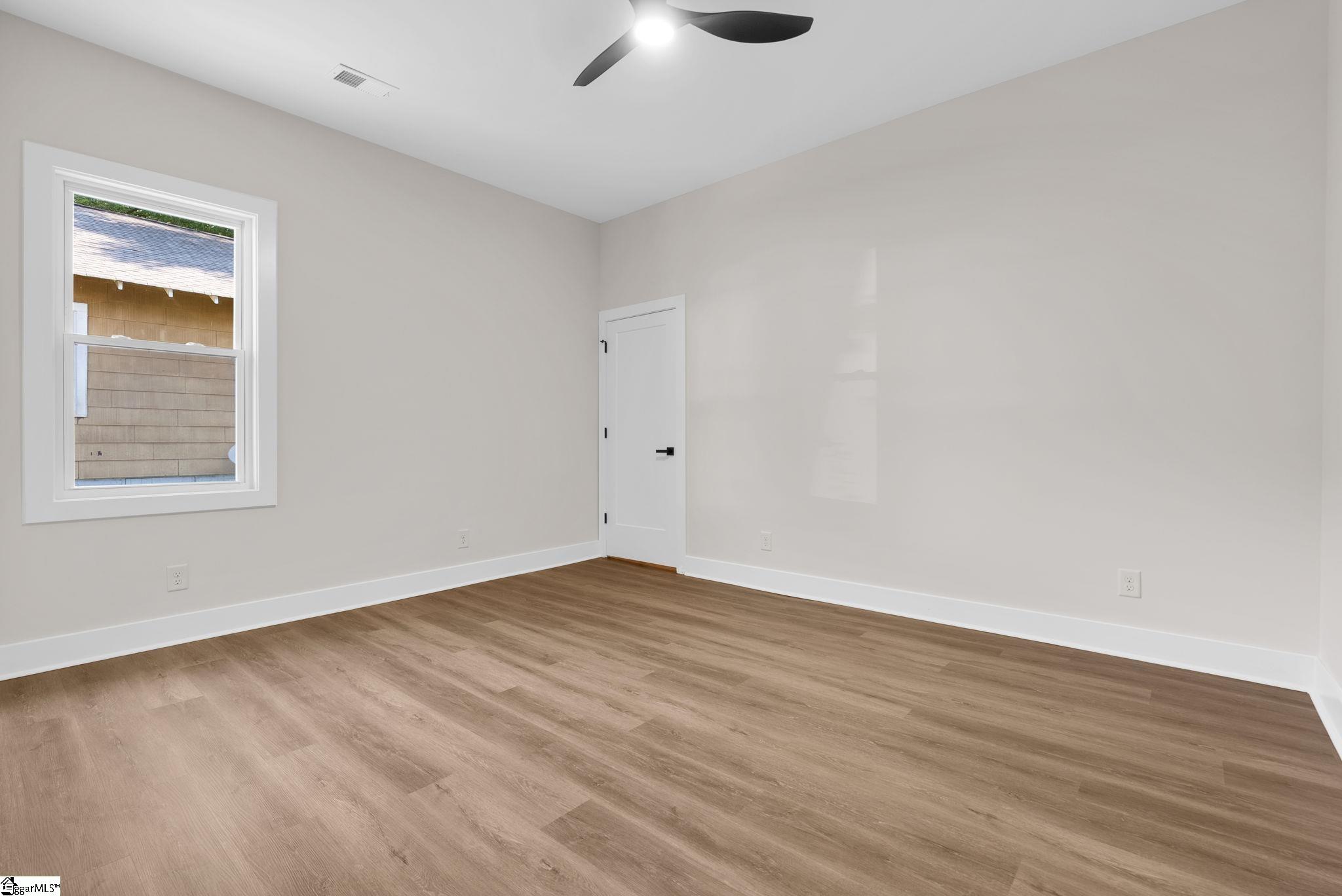 285 Moore Street Property Photo 26
