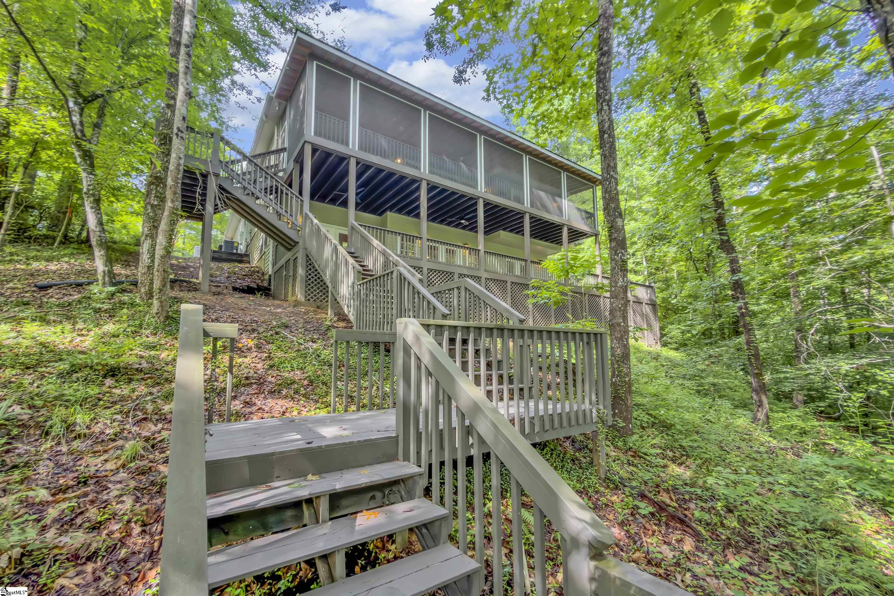 107 Blackfox Way Property Photo 1